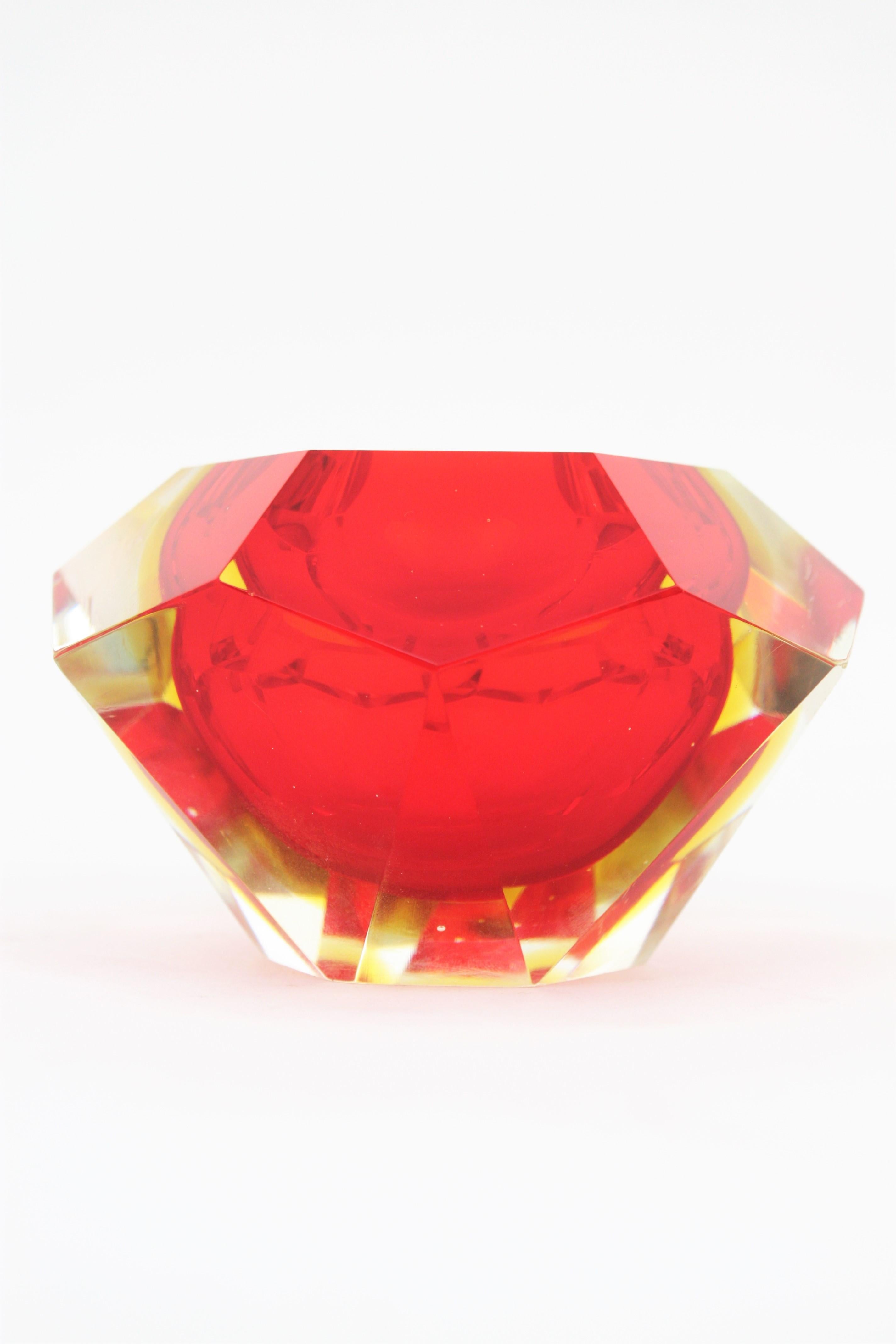 Flavio Poli Murano Red, Yellow and Clear Faceted Glass Diamond Bowl or Ashtray For Sale 2