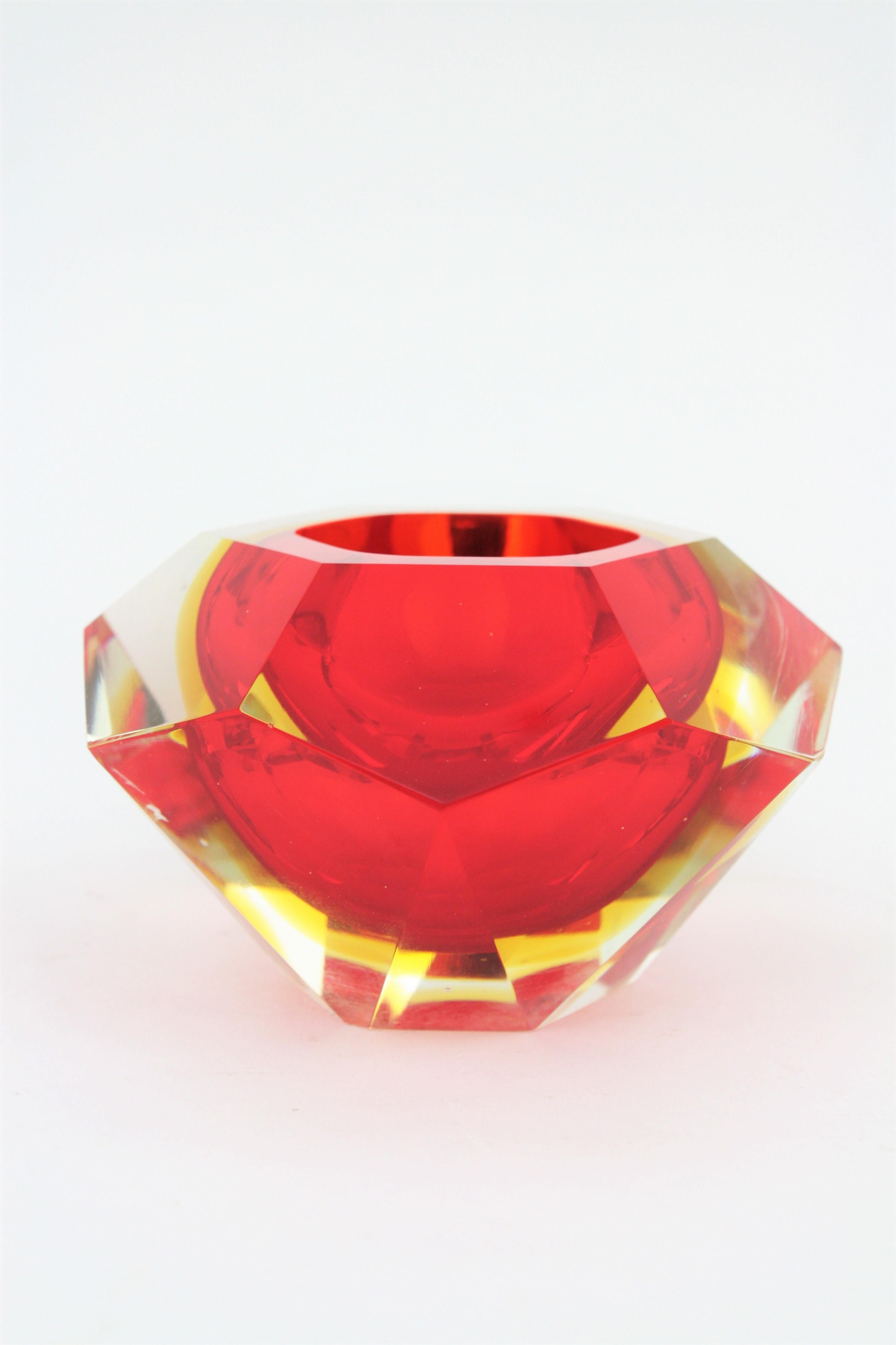 Flavio Poli Murano Red, Yellow and Clear Faceted Glass Diamond Bowl or Ashtray For Sale 2