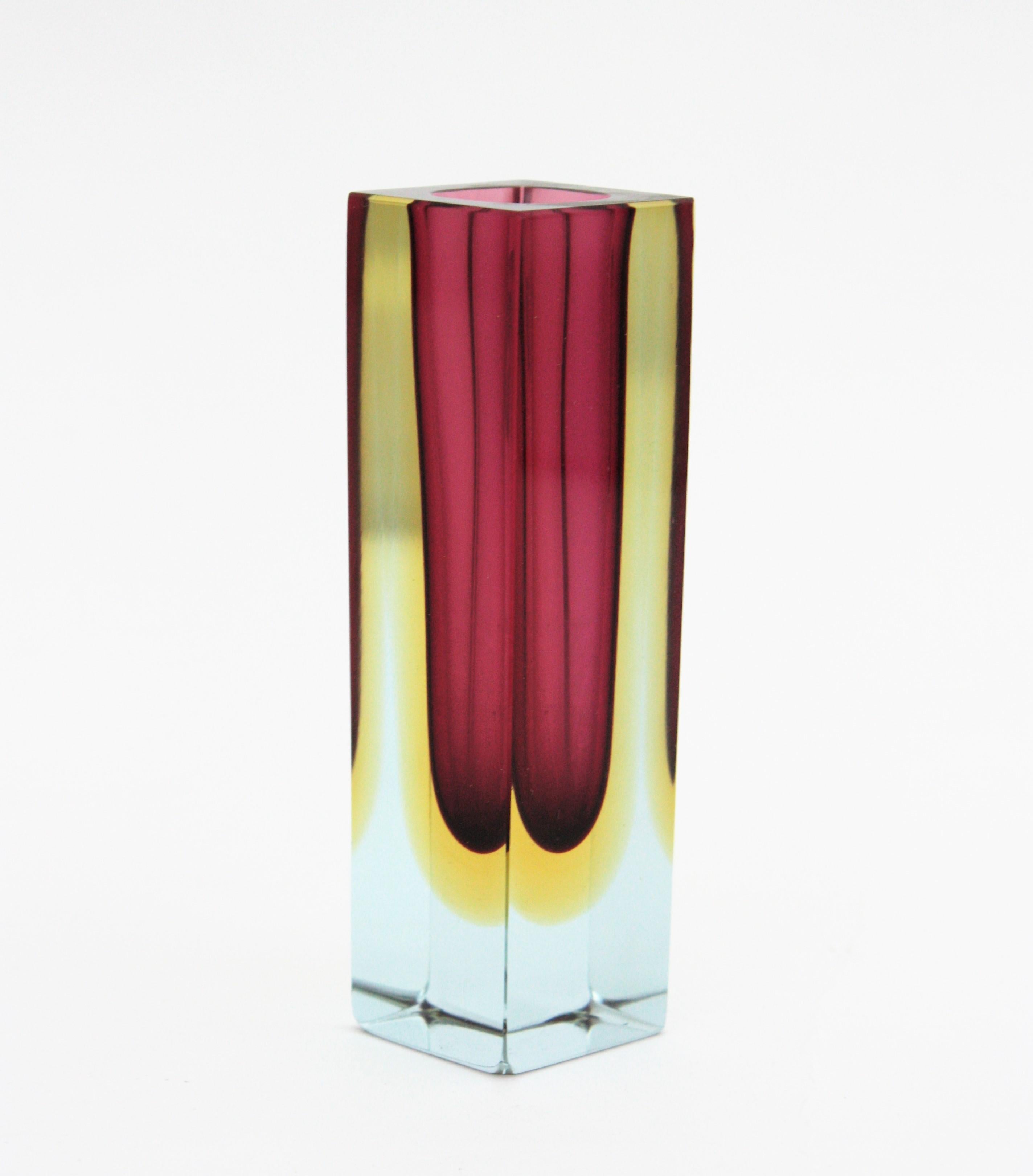 Mid-Century Modern Flavio Poli Murano Sommerso Purple and Yellow Faceted Art Glass Vase For Sale