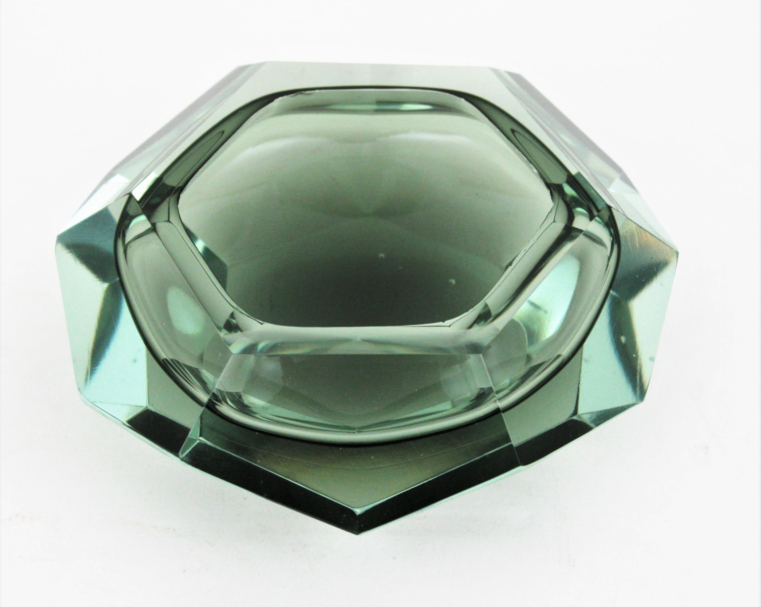 Flavio Poli Murano Sommerso Smoked Grey Faceted Bowl 2
