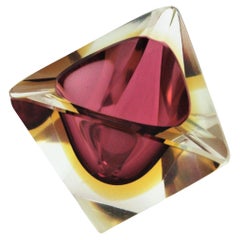 Flavio Poli Murano Glass Sommerso Triangolare, Ciotola / Posacenere, Viola e Giallo