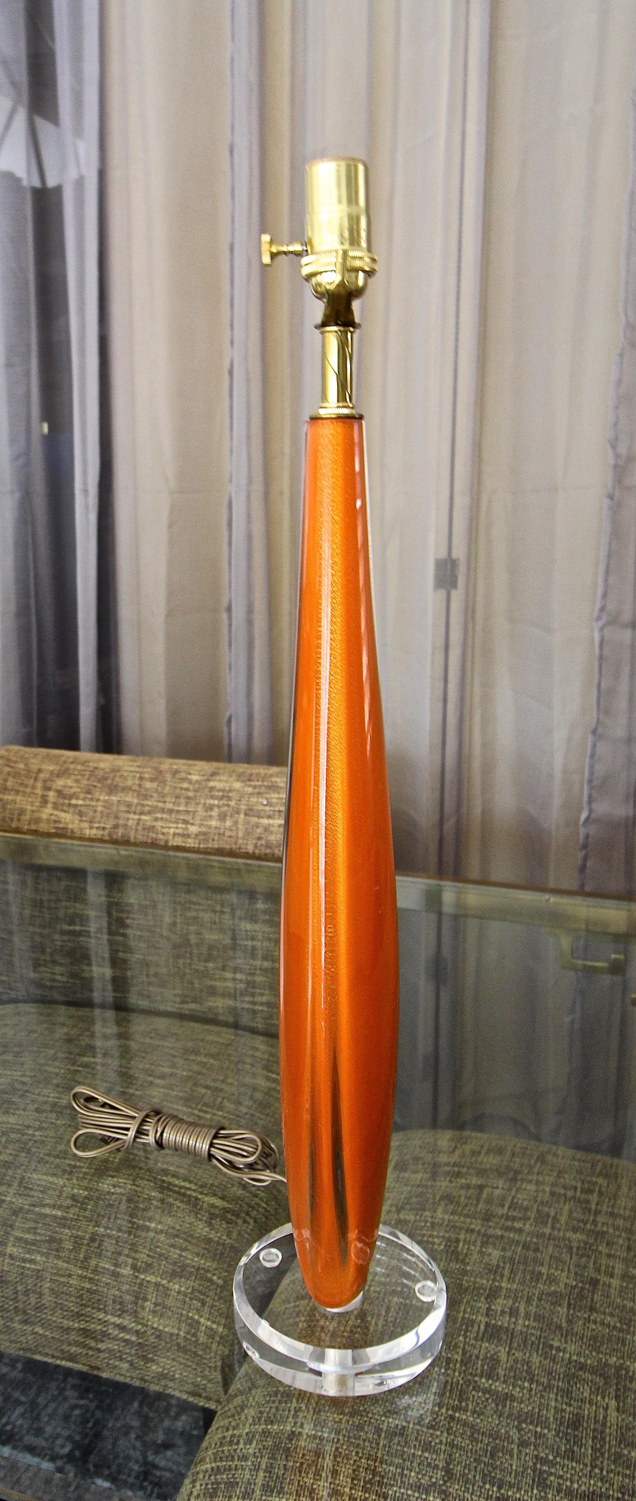 Mid-20th Century Flavio Poli Orange Murano Glass Table Lamp For Sale