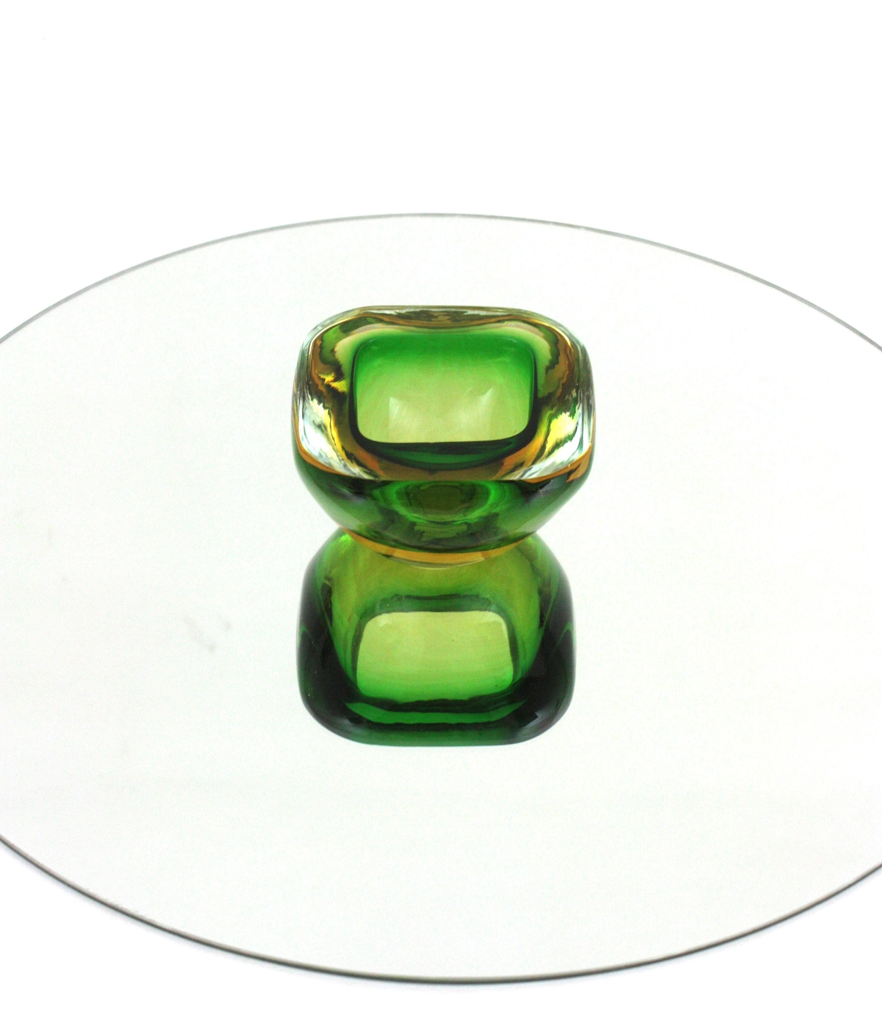 Flavio Poli Seguso Cuenco de cristal artístico Murano Sommerso Verde Amarillo Moderno de mediados de siglo en venta