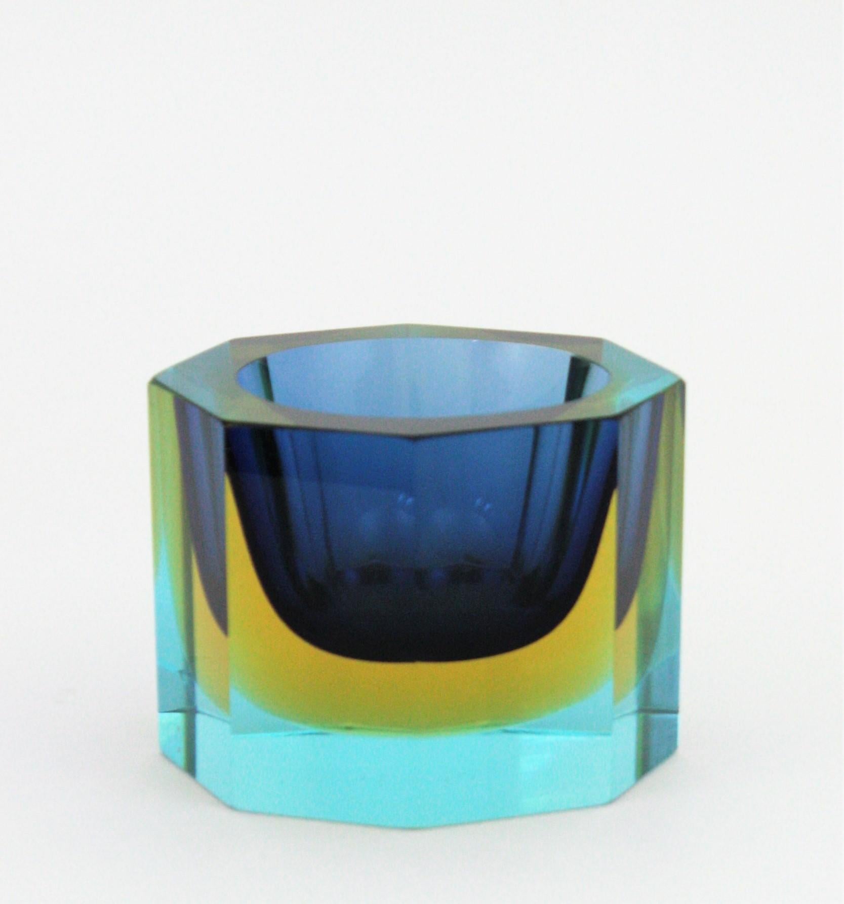 Flavio Poli Seguso Murano Blue Yellow Sommerso Octagonal Faceted Art Glass Bowl 7
