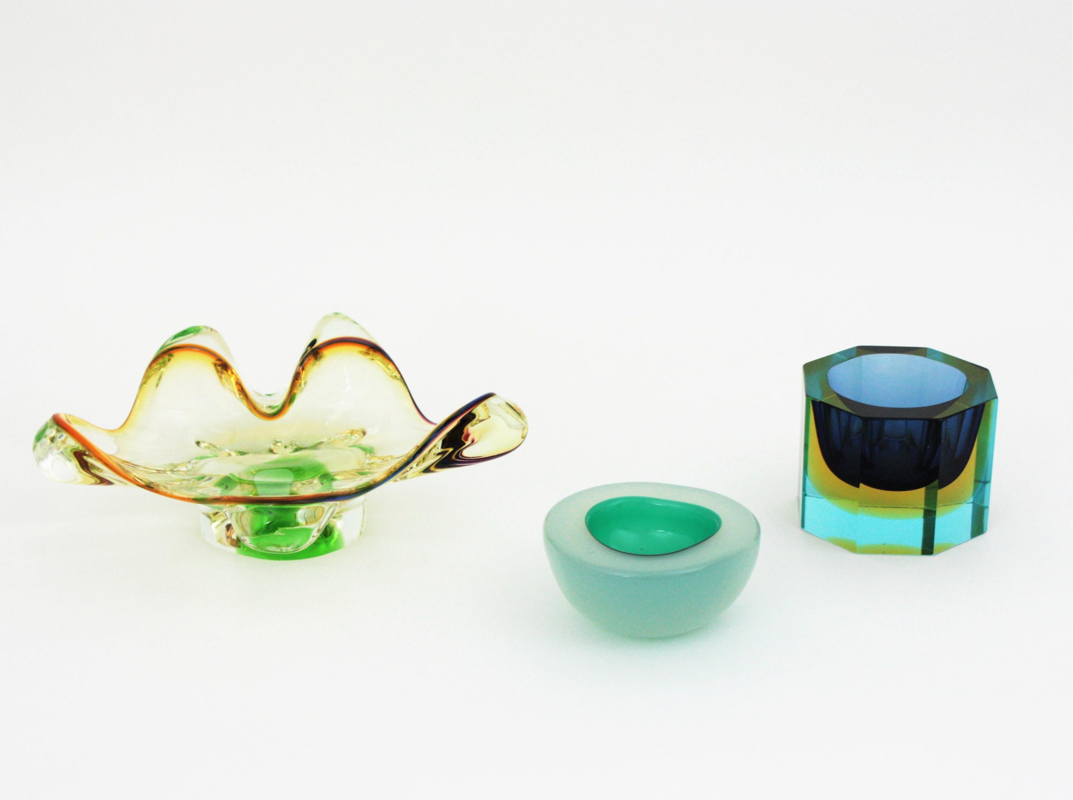 Flavio Poli Seguso Murano Blue Yellow Sommerso Octagonal Faceted Art Glass Bowl 8