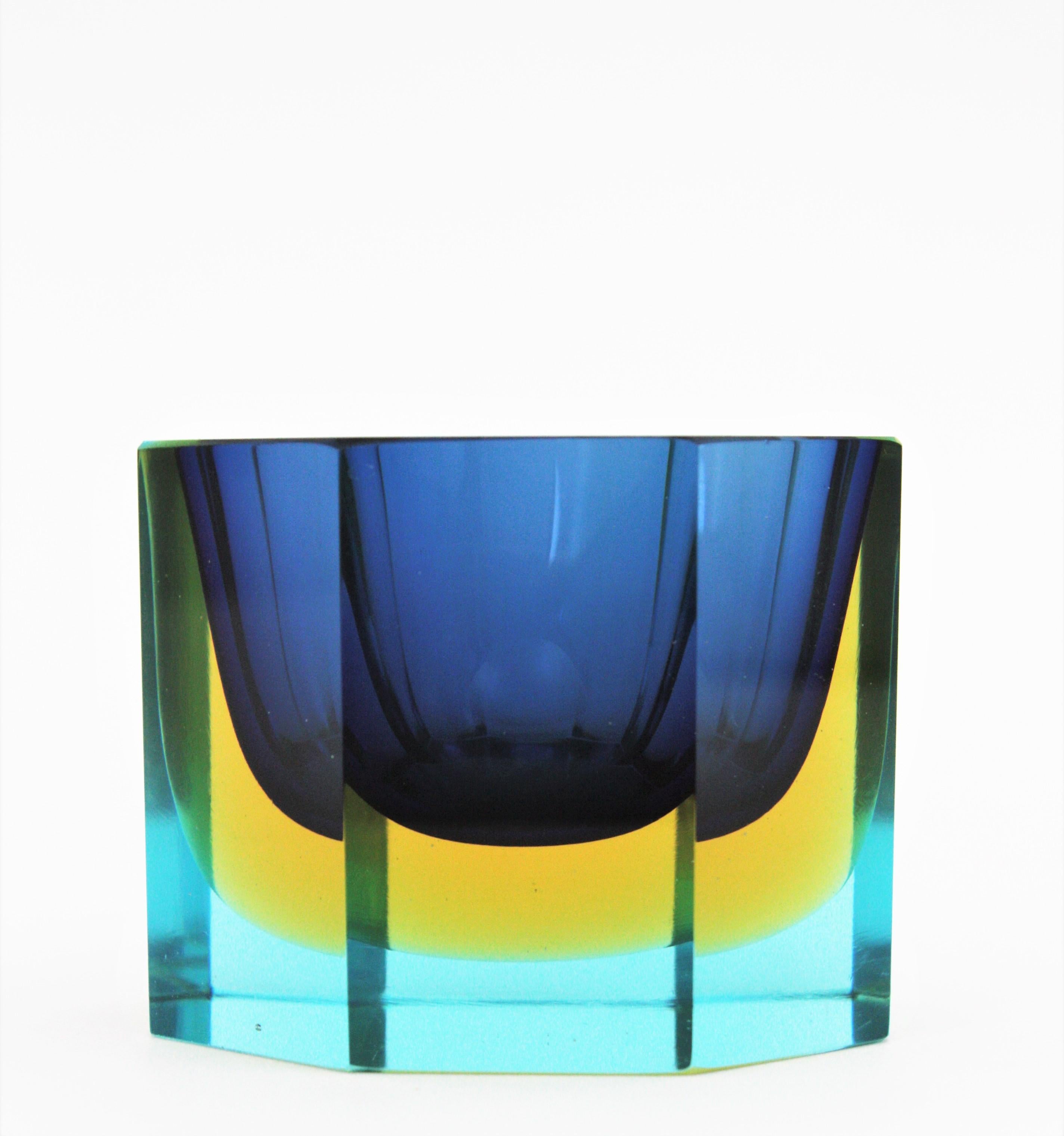 Mid-Century Modern Flavio Poli Seguso Murano Blue Yellow Sommerso Octagonal Faceted Art Glass Bowl