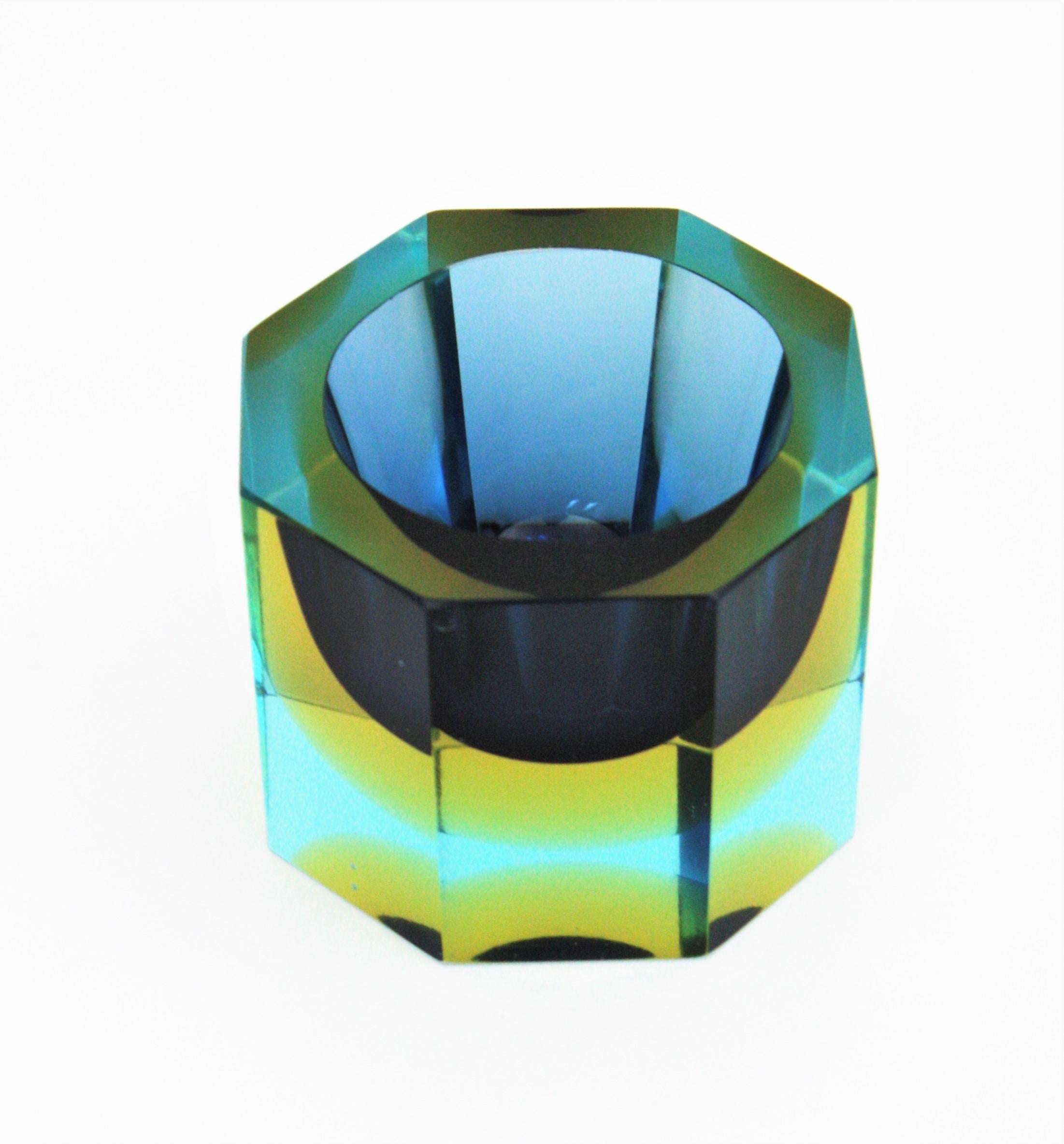 20th Century Flavio Poli Seguso Murano Blue Yellow Sommerso Octagonal Faceted Art Glass Bowl