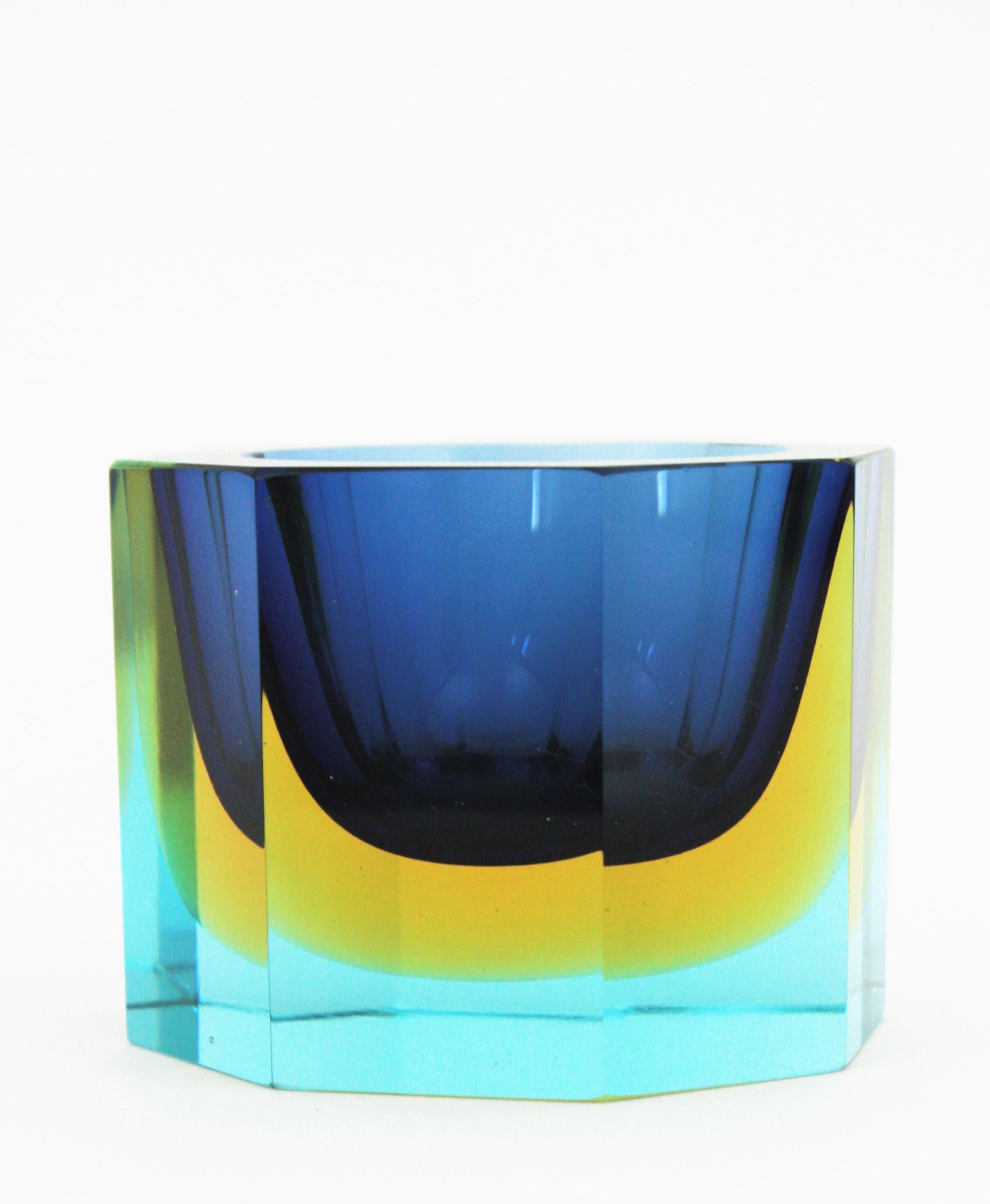 Flavio Poli Seguso Murano Blue Yellow Sommerso Octagonal Faceted Art Glass Bowl 1