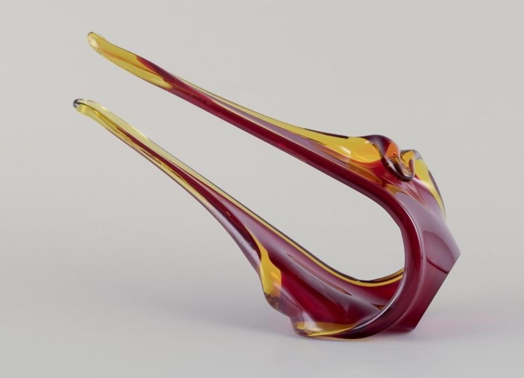 Art Glass Flavio Poli/Seguso, Murano. Bowl in yellow and red art glass. Unique piece. For Sale