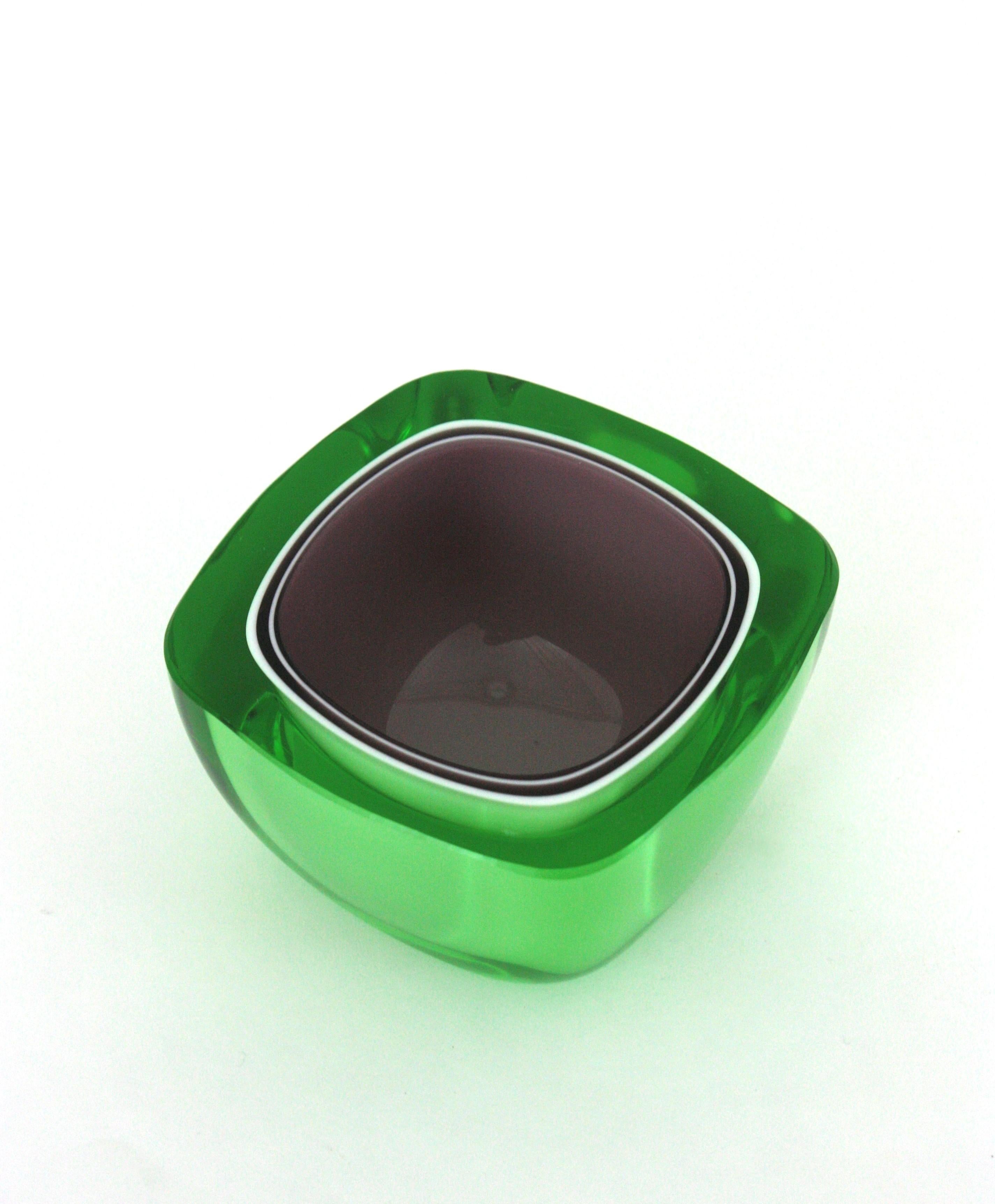 Flavio Poli Seguso Murano Lime Green Purple White Sommerso Geode Art Glass Bowl (bol en verre d'art) Bon état - En vente à Barcelona, ES