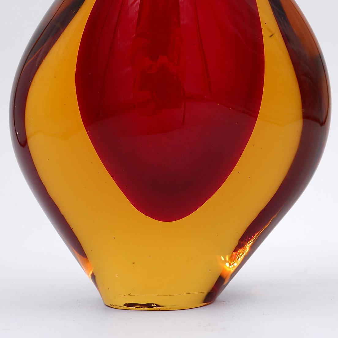 Flavio Poli Seguso Murano Red Yellow Sommerso Art Glass Vase en vente 2