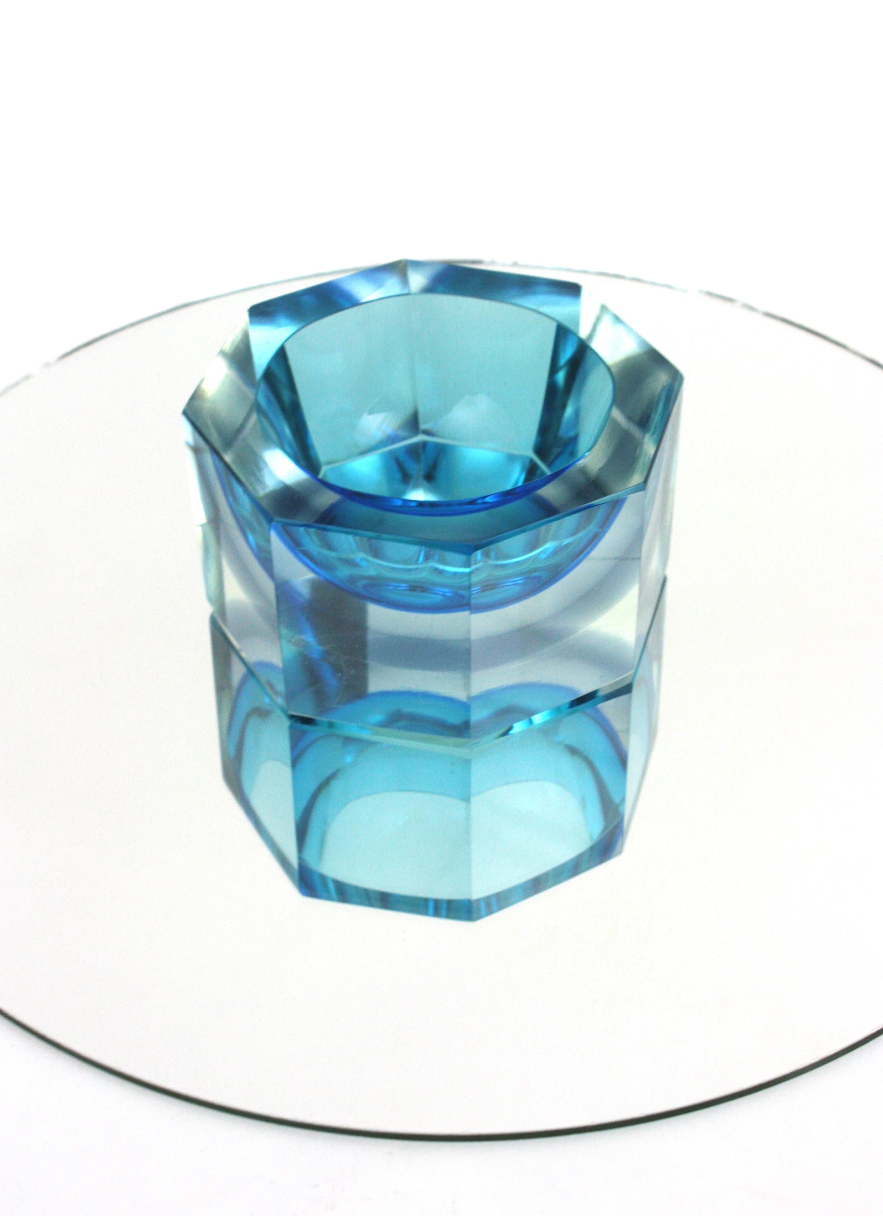 Flavio Poli Seguso Murano Sommerso Blue & Clear Faceted Art Glass Bowl For Sale 13
