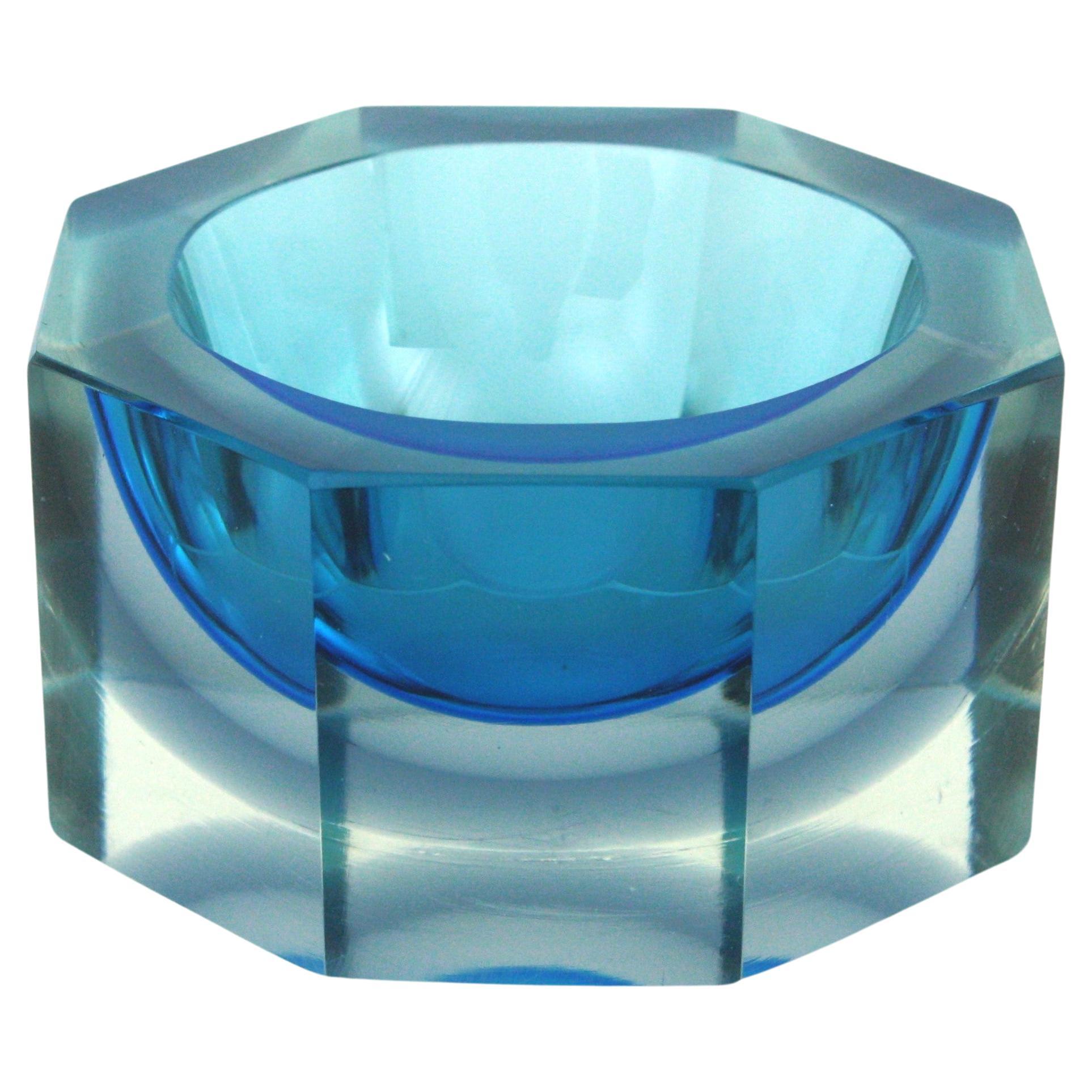 Flavio Poli Seguso Murano Sommerso Blue & Clear Faceted Art Glass Bowl