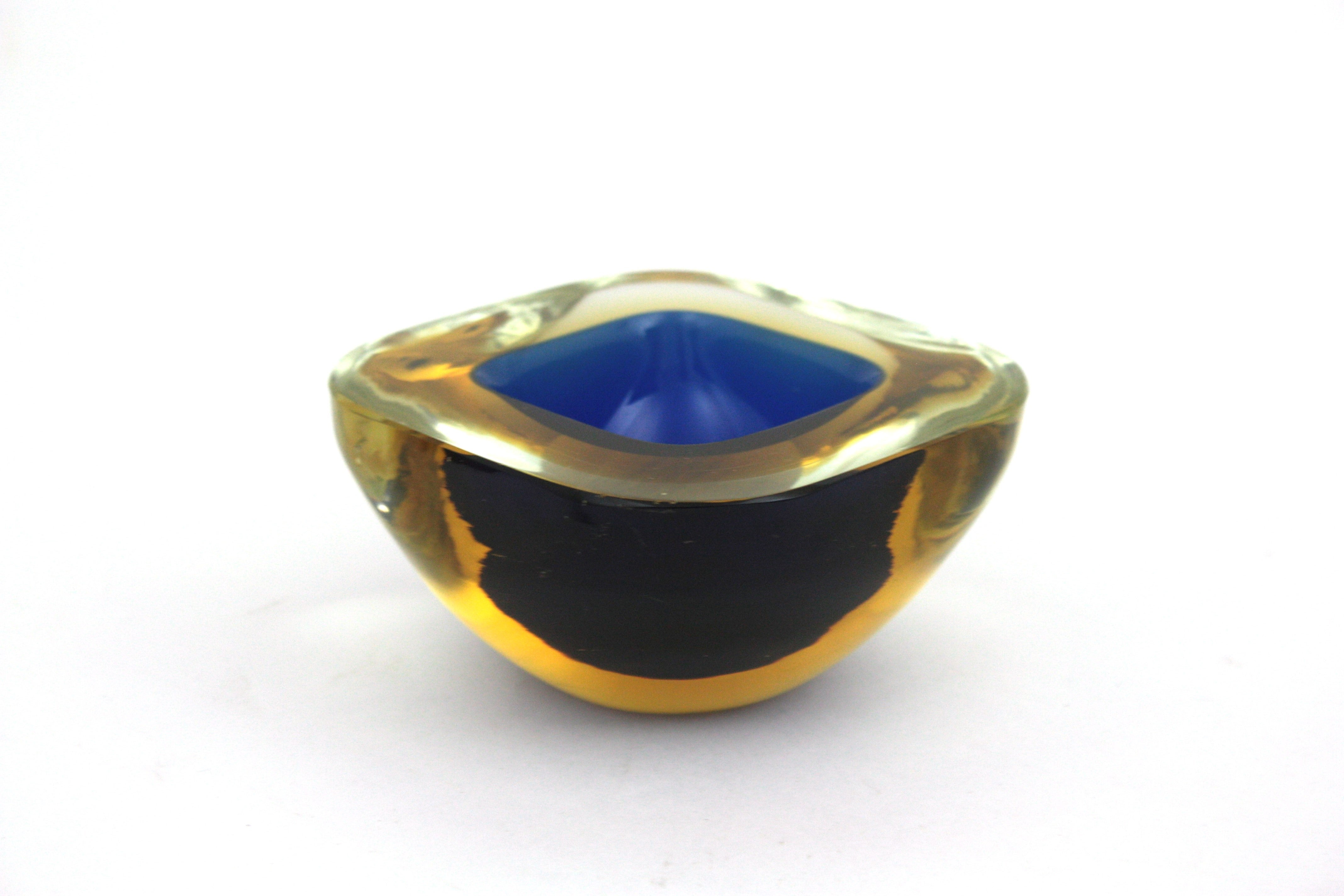 Mid-Century Modern Flavio Poli Seguso Murano Sommerso Blue Yellow Art Glass Geode Bowl For Sale
