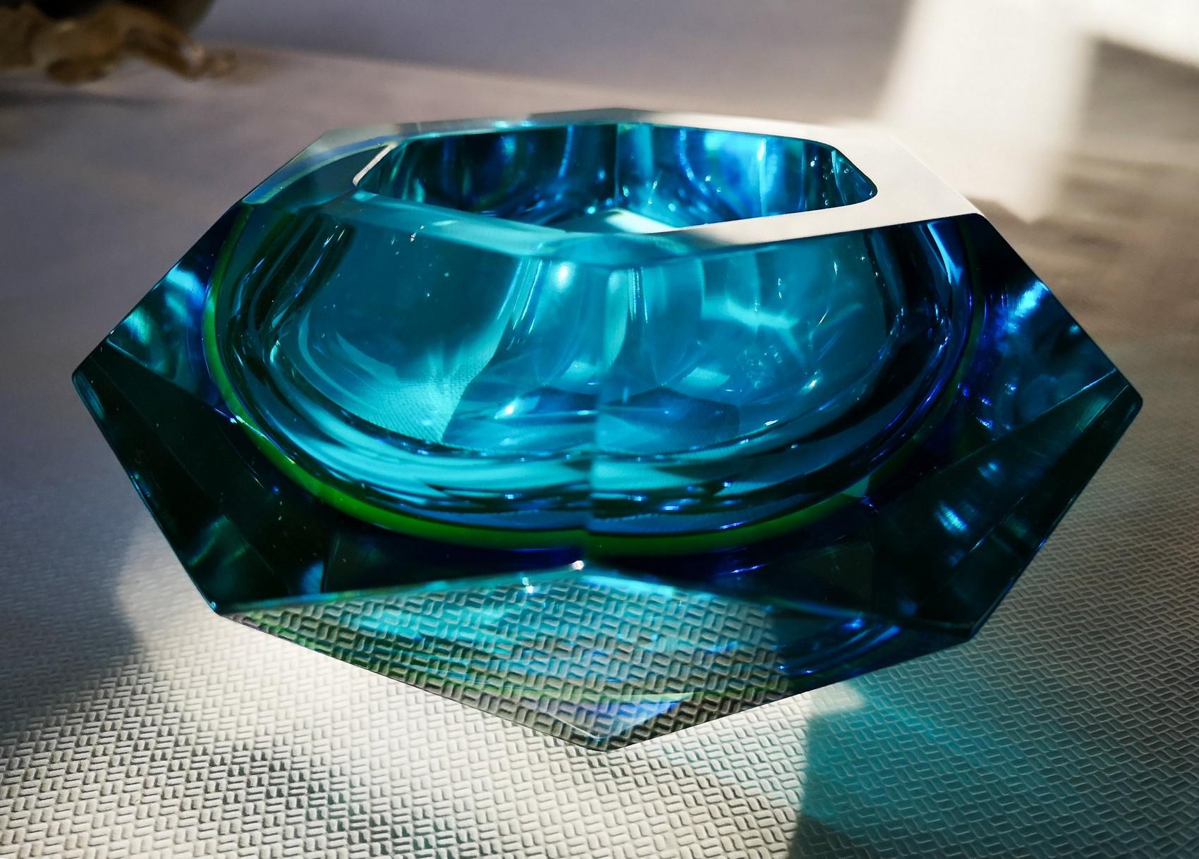 Flavio Poli Seguso VA Sommerso Faceted Bowl Clear Cobalt Uranium Yellow, 1960s For Sale 7