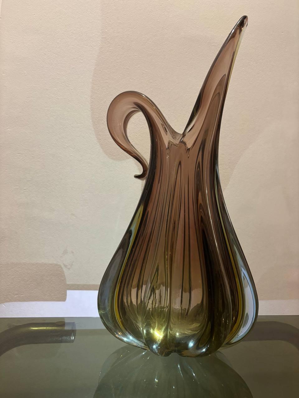 Italian Flavio Poli Seguso purple Murano glass vase with blue yellow insets 20th century For Sale