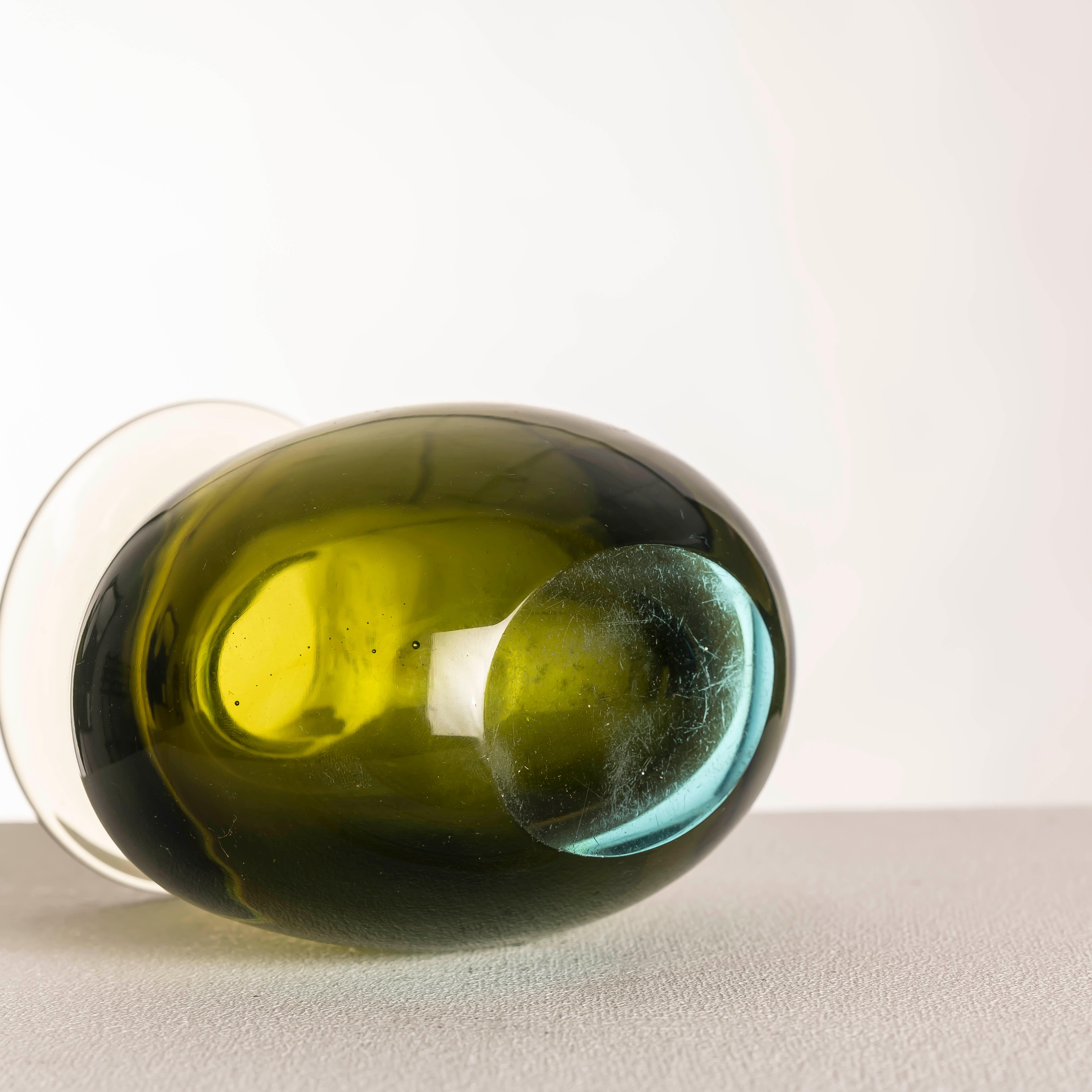 Mid-Century Modern Flavio Poli Seguso Vetri d’Arte, Bean-Shaped Submerged Glass Vase, Murano 1950s For Sale
