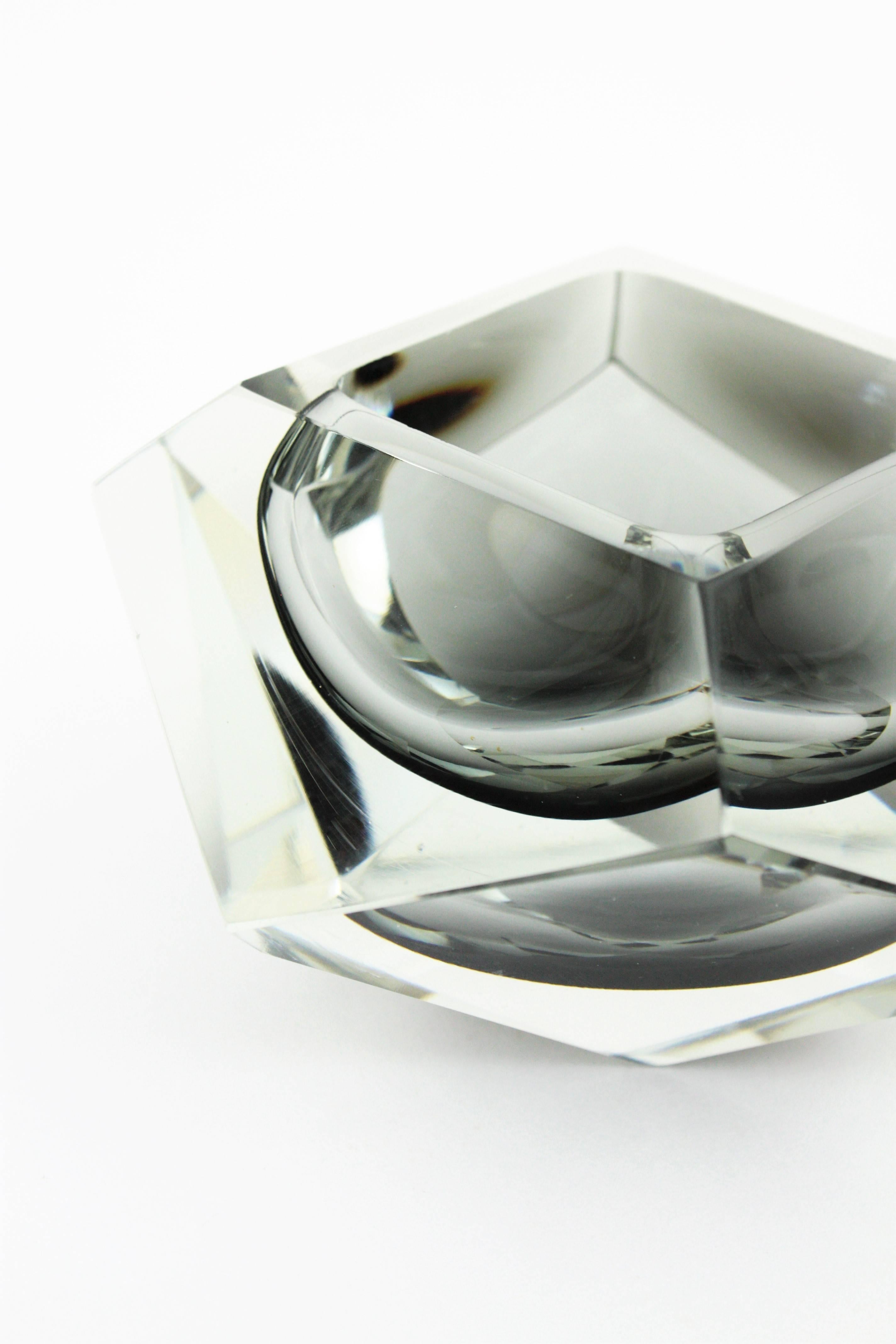 Flavio Poli Smoked Grey and Clear Faceted Sommerso Murano Glass Giant Bowl 2