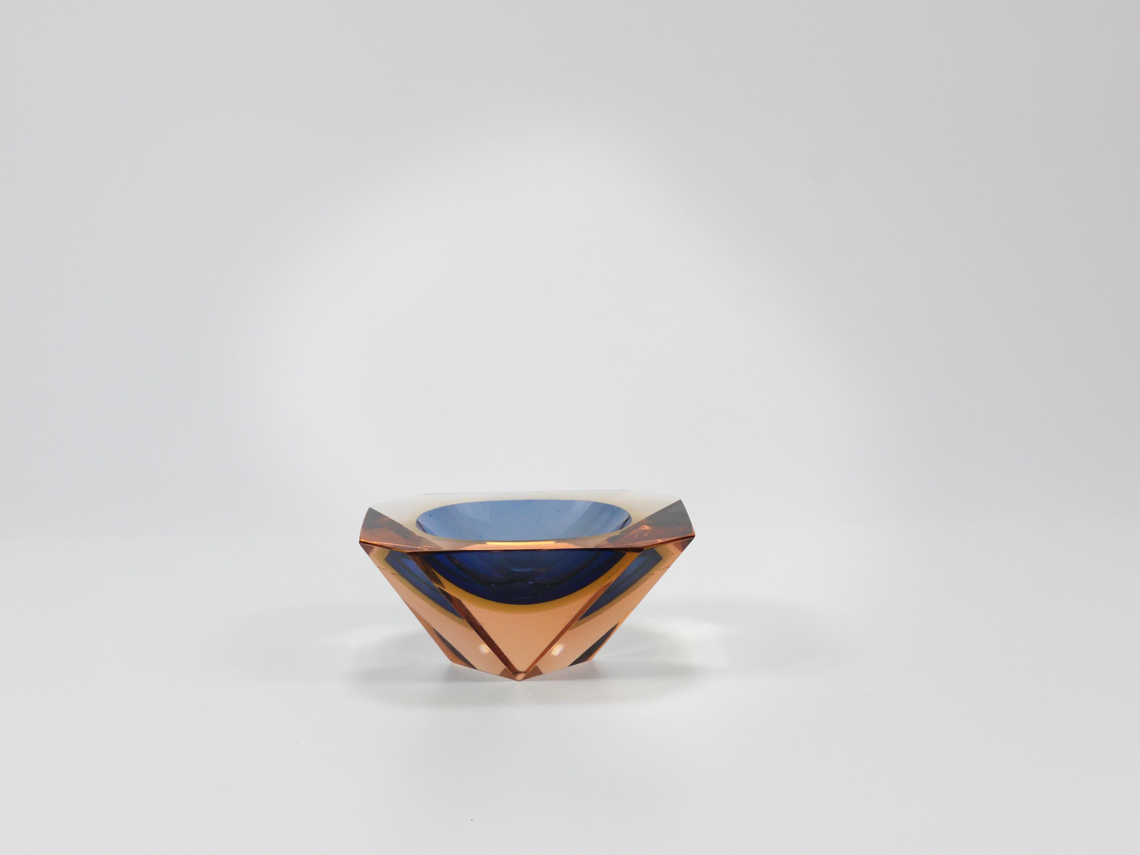 Flavio Poli Sommerso Cuenco de diamantes de cristal de Murano Caviar de Seguso, Italia, años 60 Facetado en venta