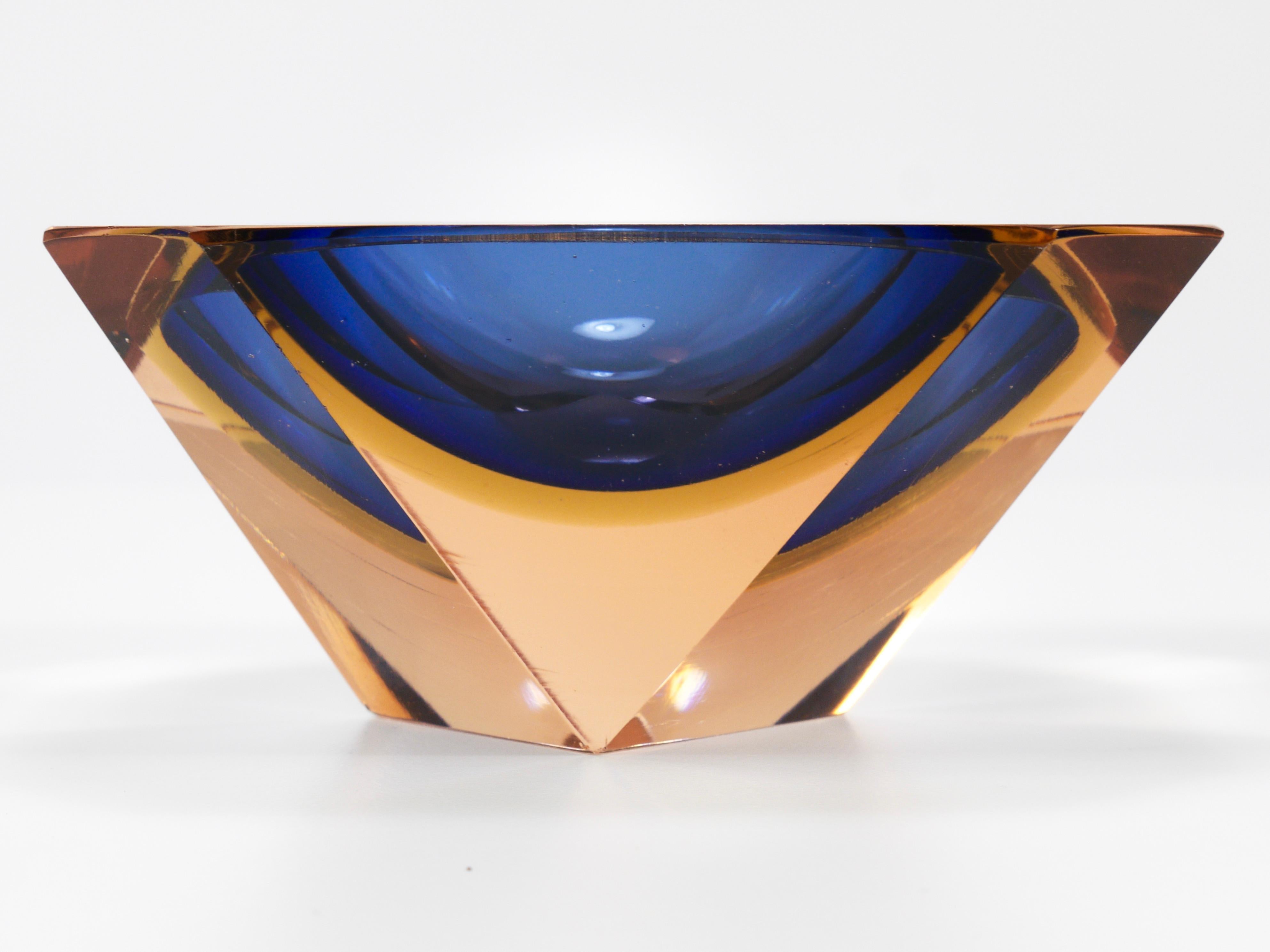 Flavio Poli Sommerso Cuenco de diamantes de cristal de Murano Caviar de Seguso, Italia, años 60 en Bueno estado para la venta en Vienna, AT