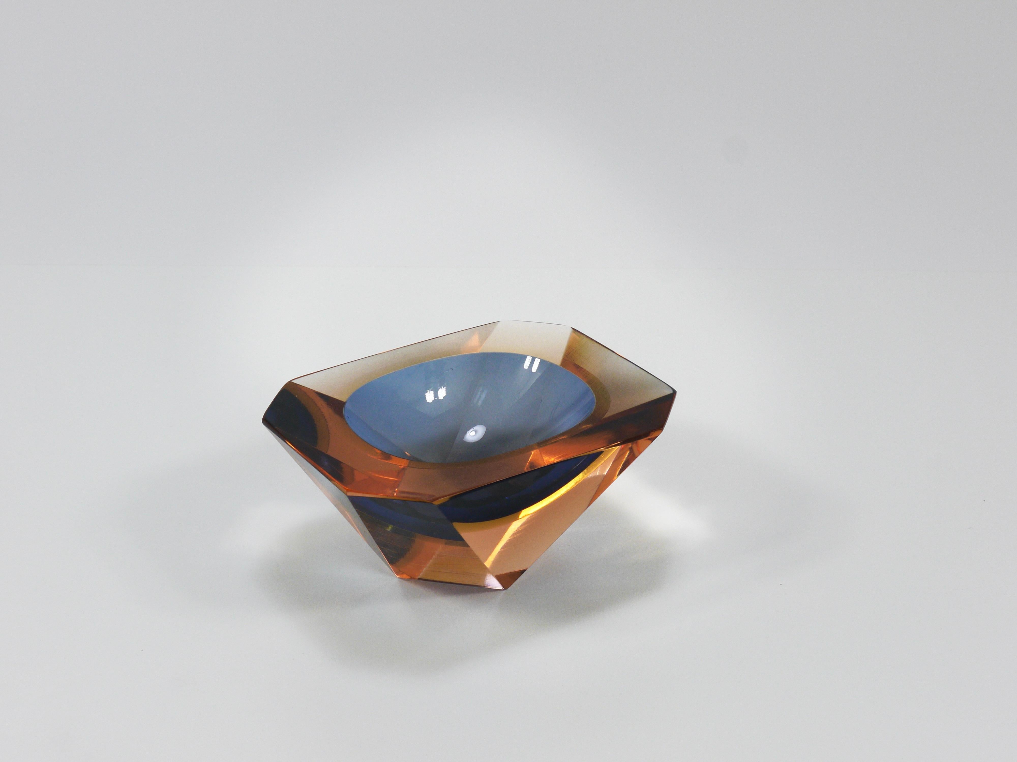 Flavio Poli Sommerso Cuenco de diamantes de cristal de Murano Caviar de Seguso, Italia, años 60 siglo XX en venta