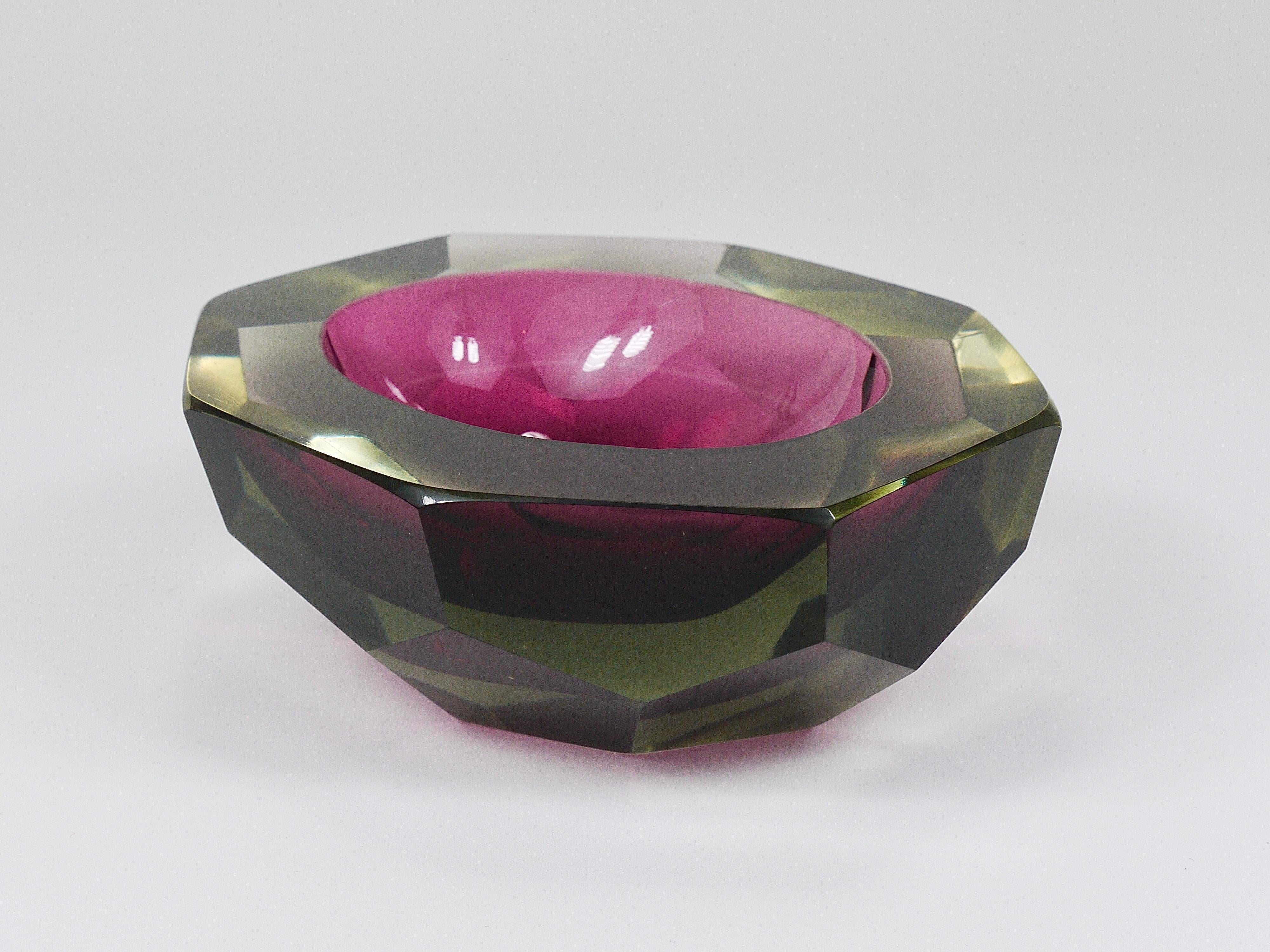 Flavio Poli Sommerso Cuenco de diamantes de cristal de Murano Caviar de Seguso, Italia, años 60 Vidrio artístico en venta