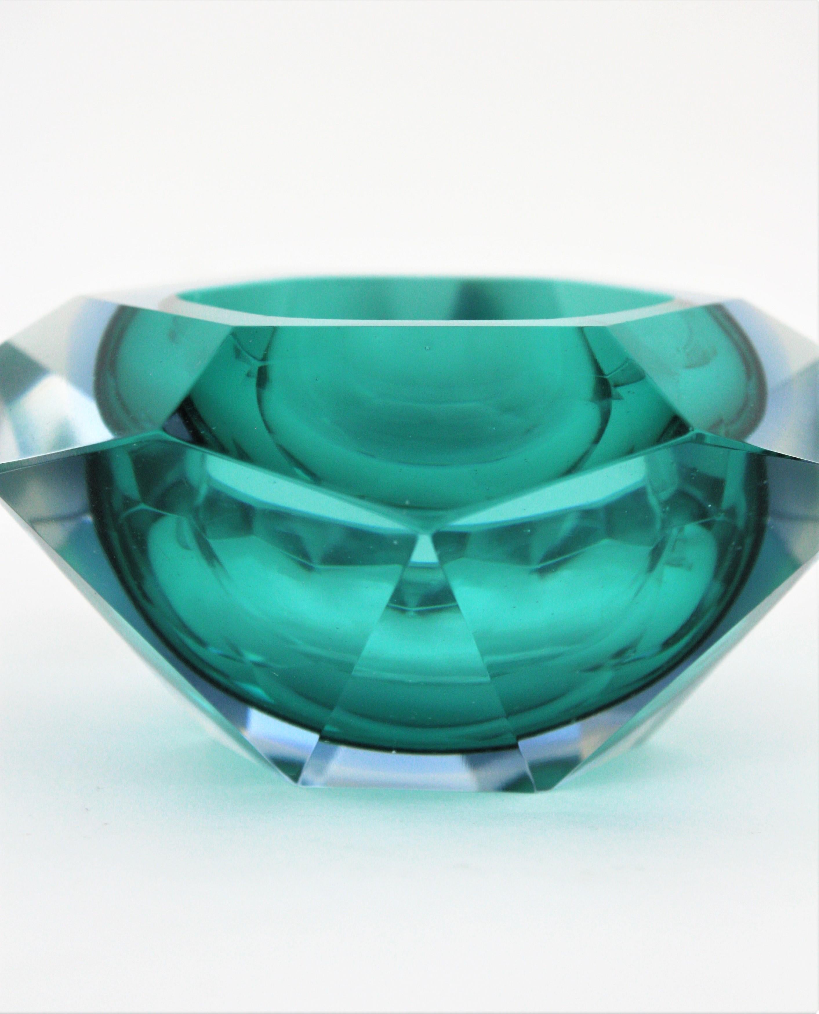 Flavio Poli Sommerso Green and Blue Diamond Shaped Faceted Murano Glass Bowl 3