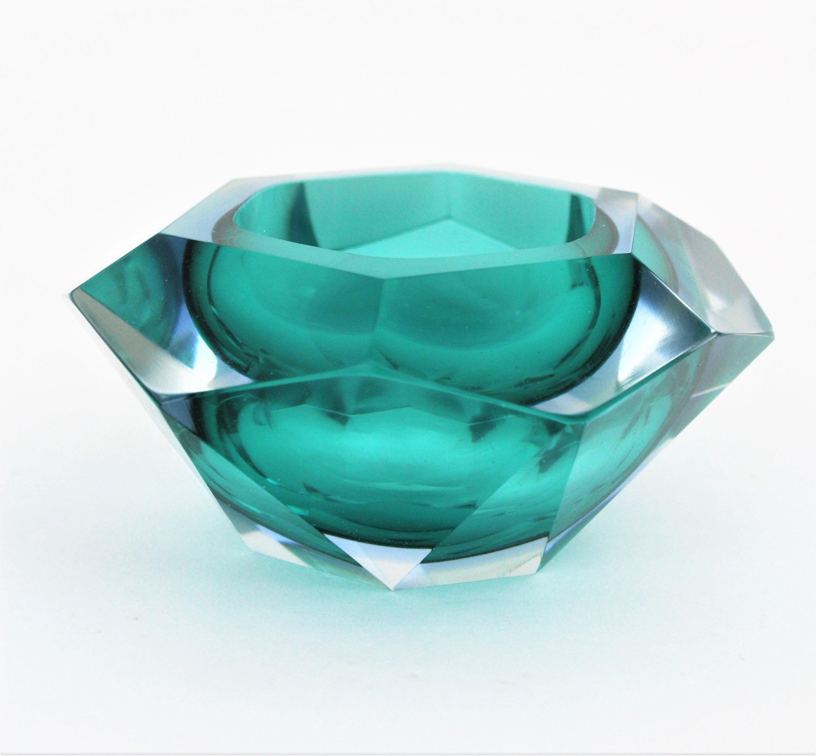 Flavio Poli Sommerso Green and Blue Diamond Shaped Faceted Murano Glass Bowl 5