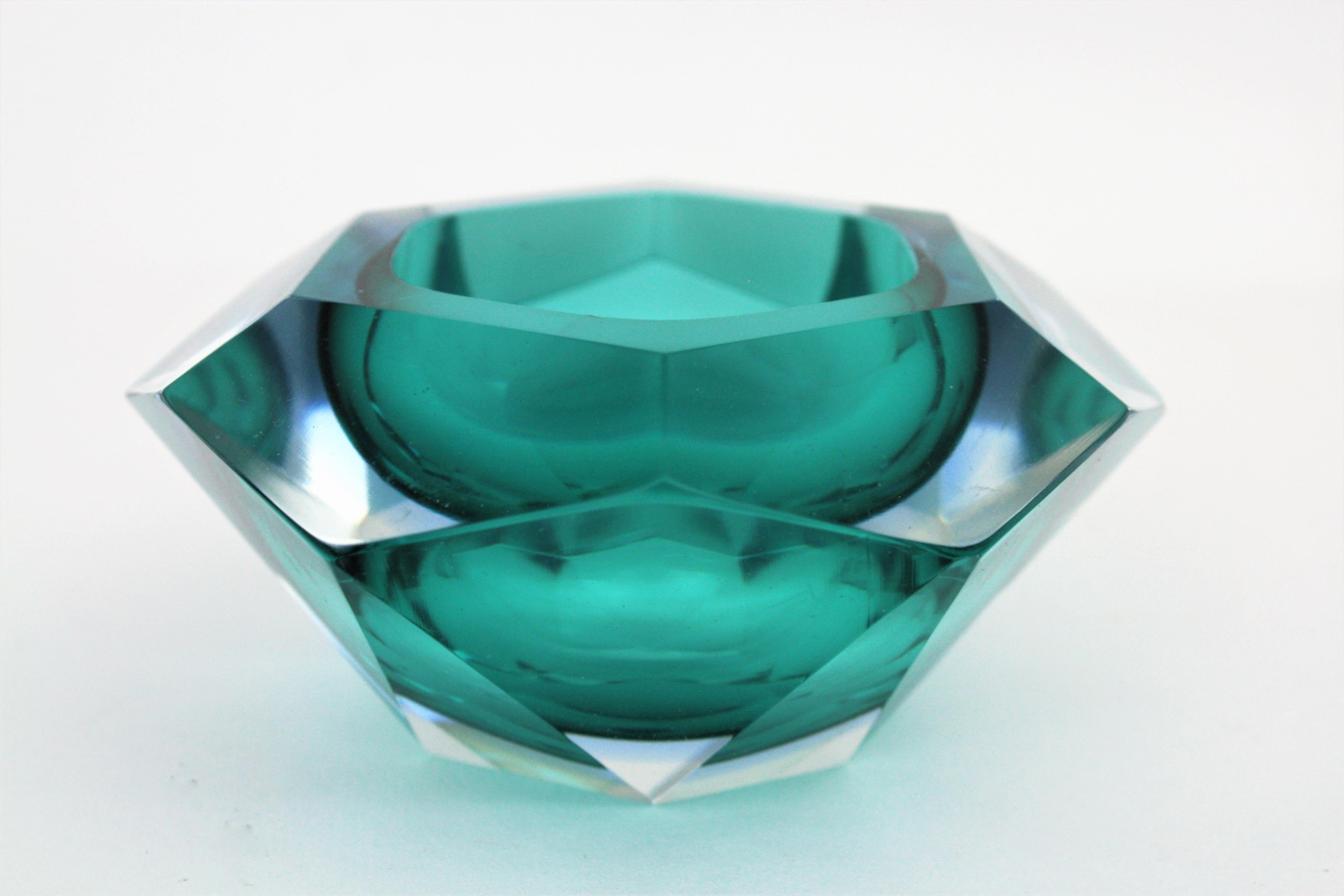 Flavio Poli Sommerso Green and Blue Diamond Shaped Faceted Murano Glass Bowl 9