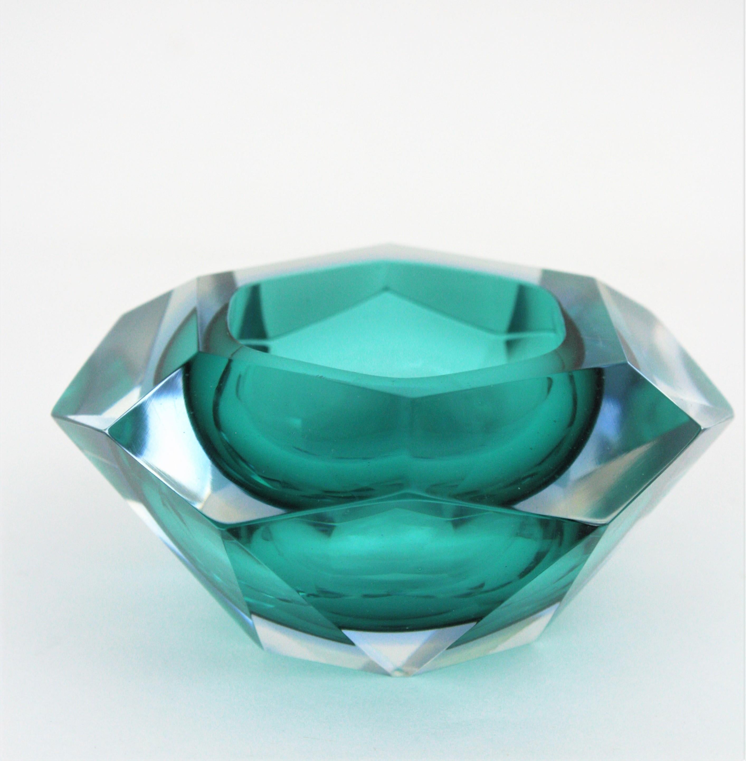 Flavio Poli Sommerso Green and Blue Diamond Shaped Faceted Murano Glass Bowl 1