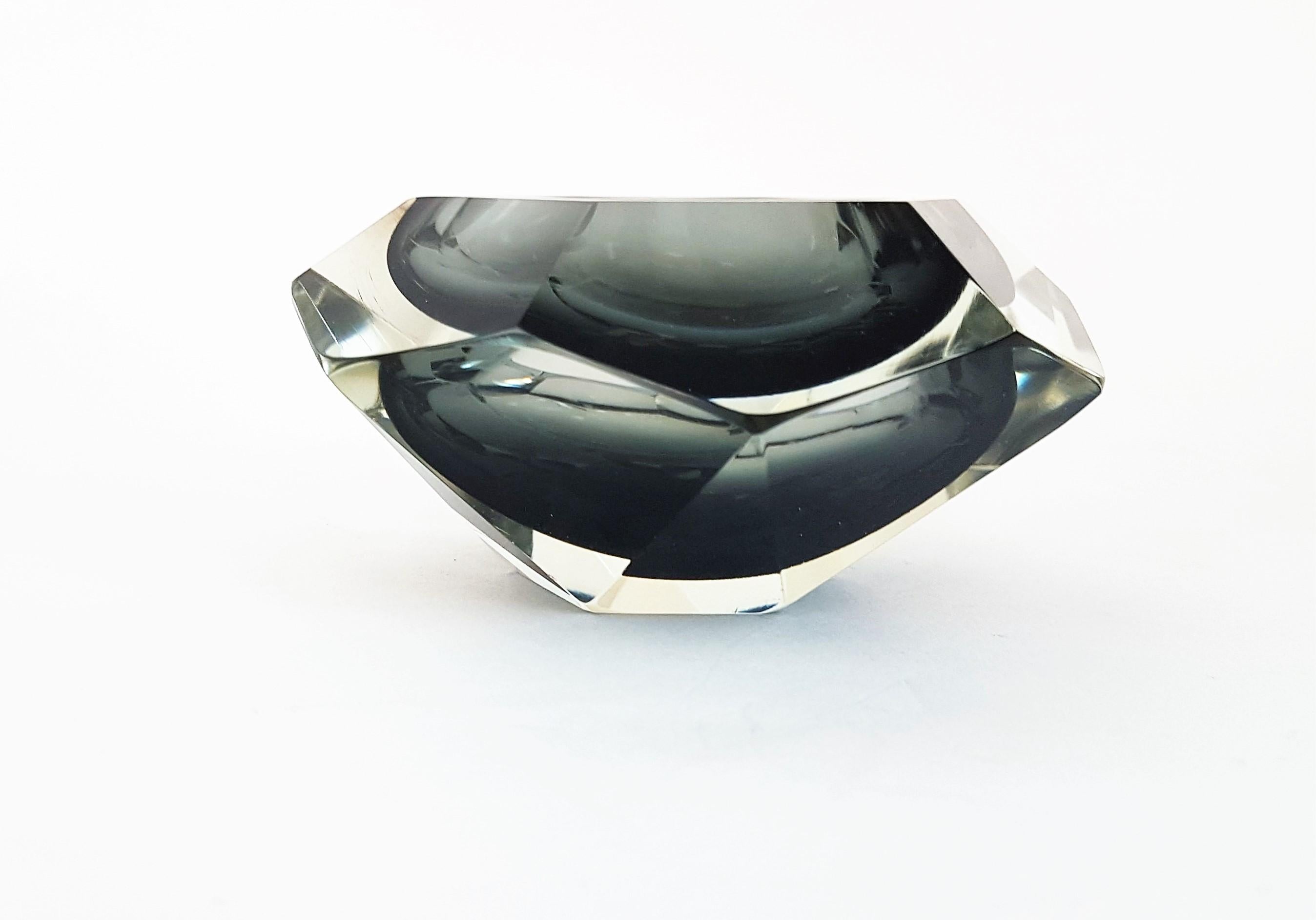 Flavio Poli Sommerso Smoked Grey & Clear Faceted Diamond Shape Murano Glass Bowl 1