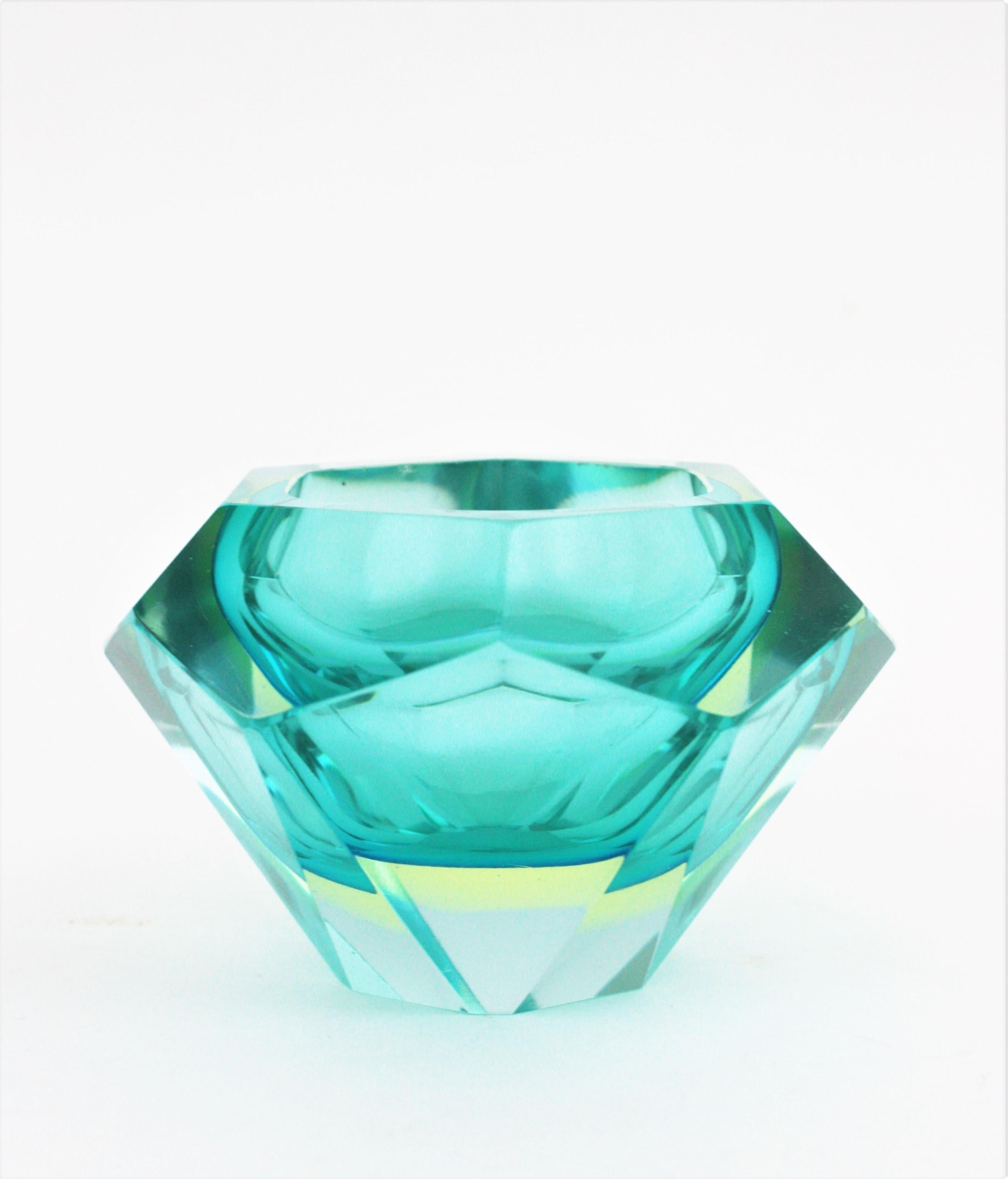 Flavio Poli Sommerso Turquoise Blue Yellow Diamond Faceted Murano Art Glass Bowl For Sale 5