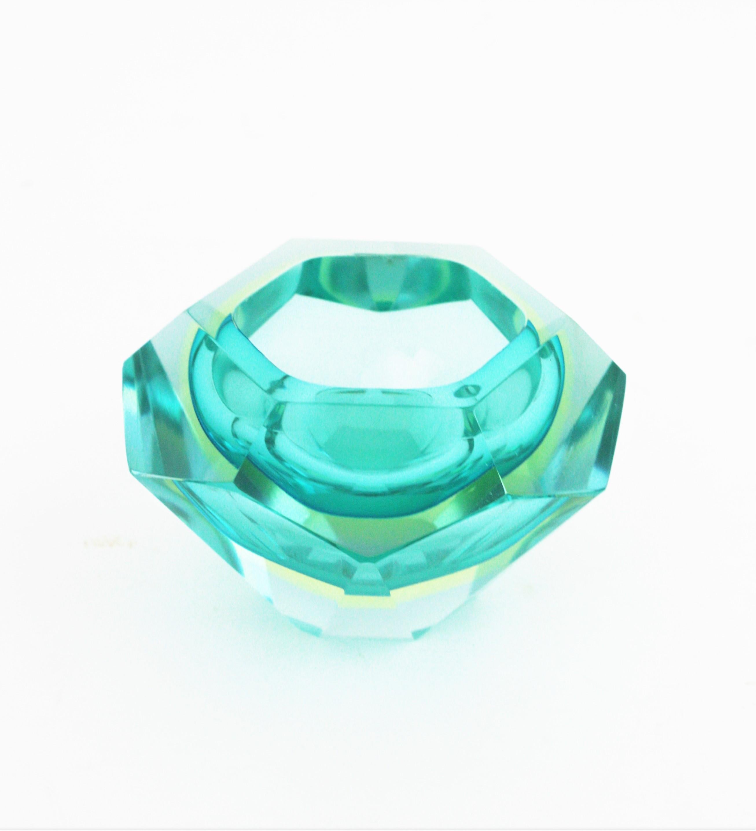 Flavio Poli Sommerso Turquoise Blue Yellow Diamond Faceted Murano Art Glass Bowl For Sale 7