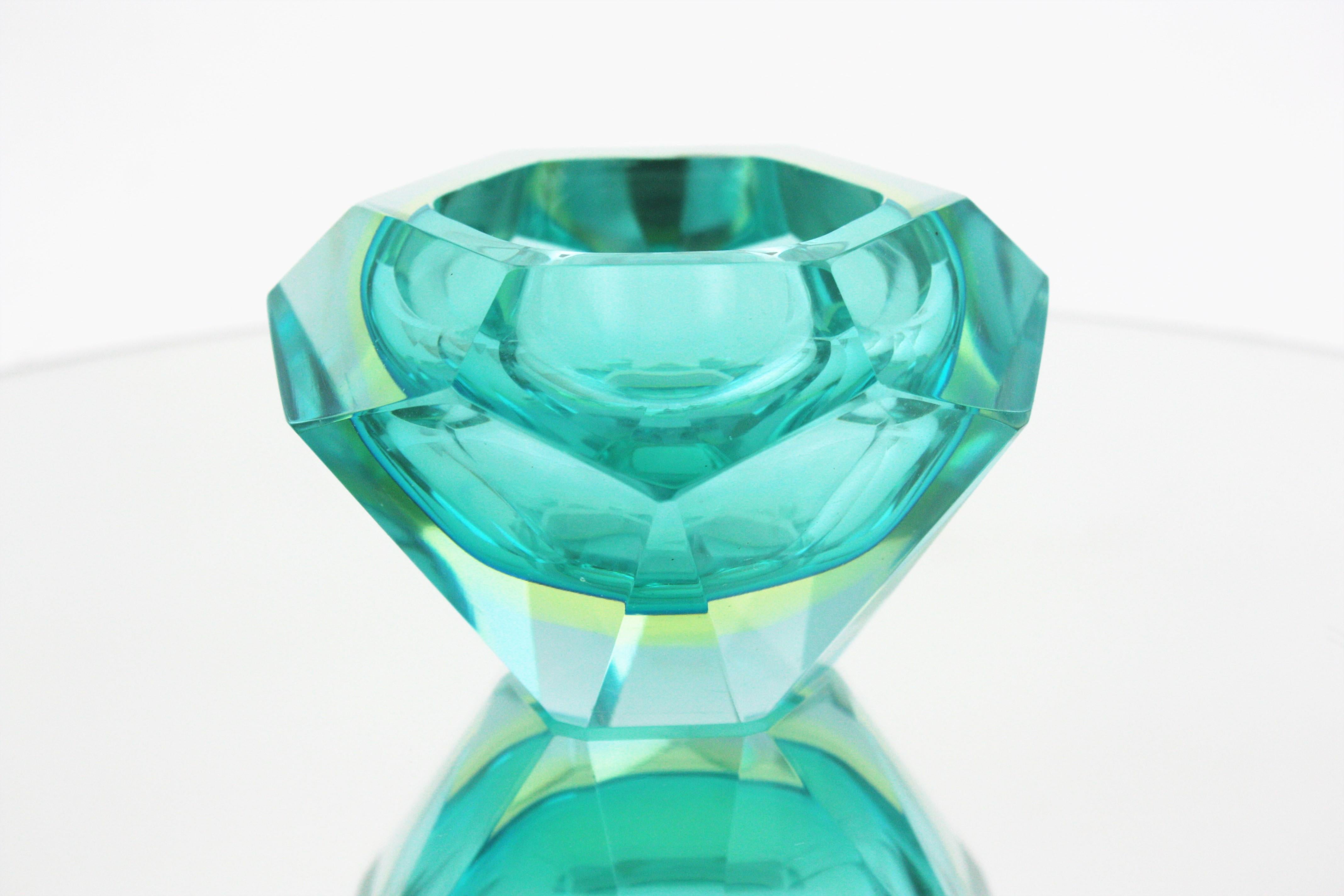 Flavio Poli Sommerso Türkis Blau Gelb Diamant Facettiertes Murano Kunstglas Schale (Moderne der Mitte des Jahrhunderts) im Angebot