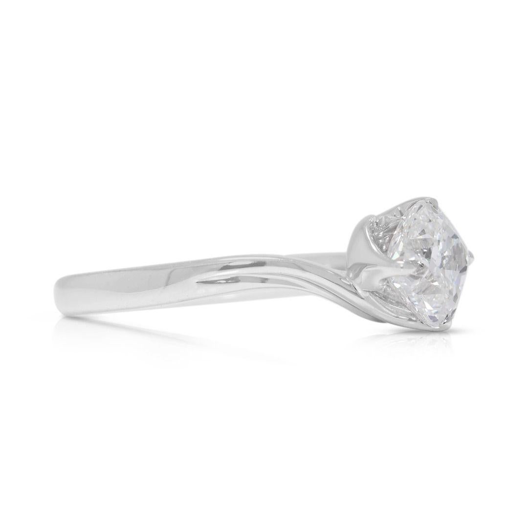 Flawless 0.92ct Natural Diamond Solitaire Ring in 18K White Gold Corte redondo en venta