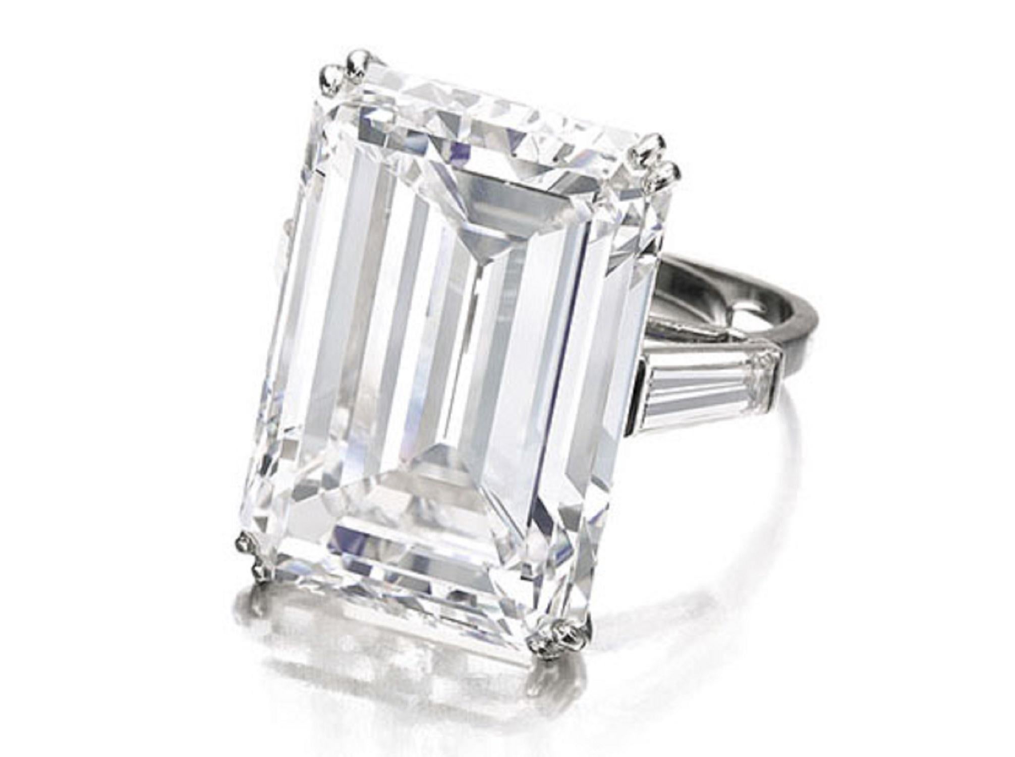 Antinori Fine Jewels is proud to offer this important and impressive 4 carat GIA certified Flawless D Color Emerald cut diamond ring. The ring consists of one emerald cut diamond weighing 4 carat accompanied by a GIA report.

The 4 center emerald