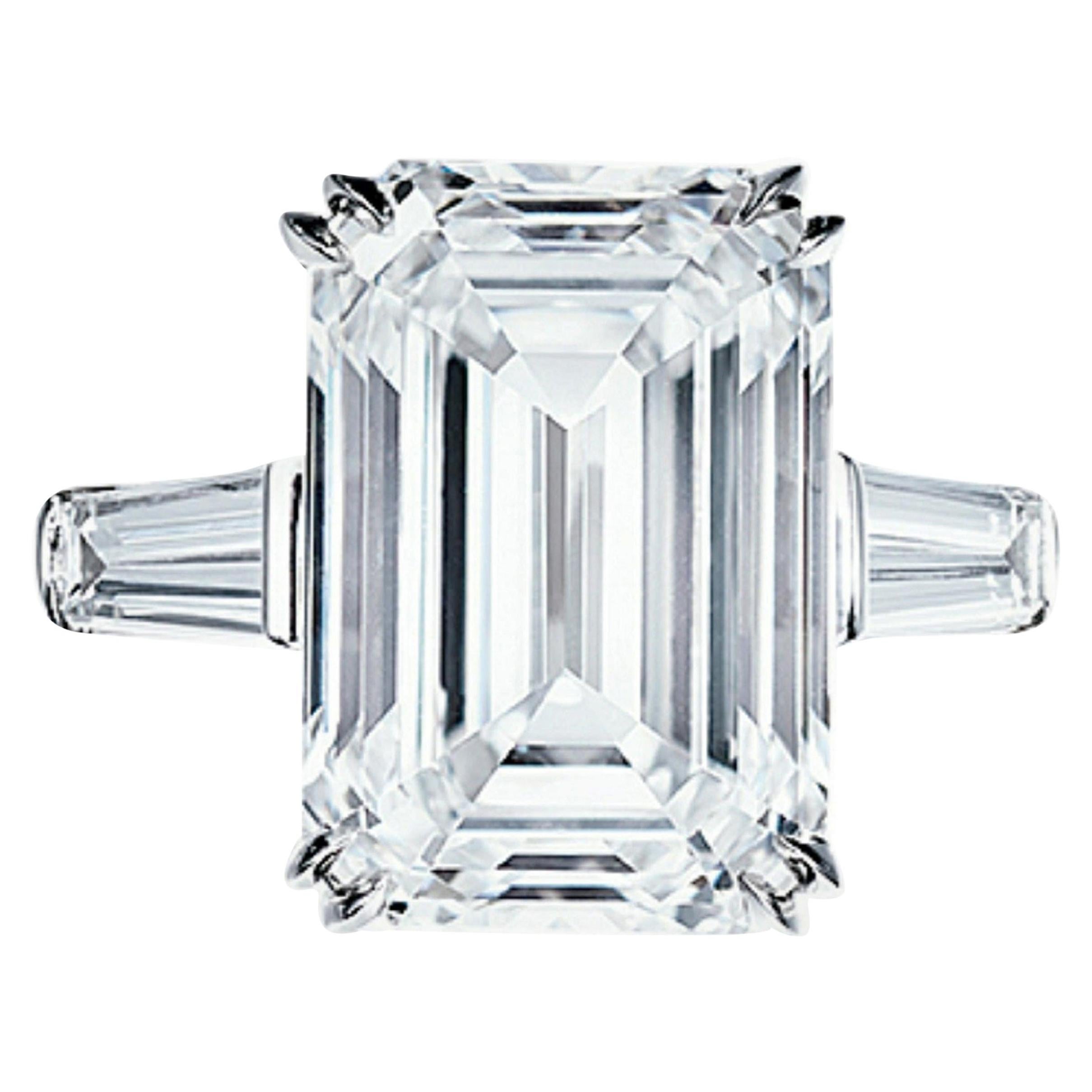 An exquisite investment grade emerald cut diamond ring with perfect proportions FLAWLESS clarity and D color 

This ring has been handmade in Italy
