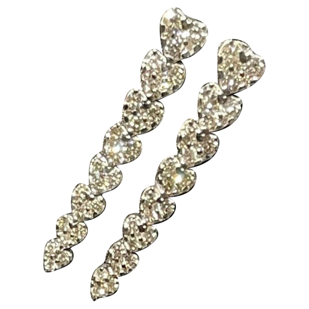 Flawless Heart Diamond 14K (or 18k upon request) White Gold Drop Earrings en vente
