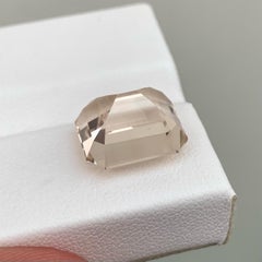 Topazio imperiale senza difetti 11,40 carati taglio smeraldo sciolto Gemma naturale pakistana