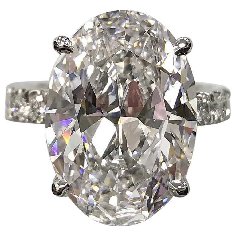 Bague sans défaut en diamants taille ovale de 5 carats certifiés GIA, de  qualité investissement En vente sur 1stDibs
