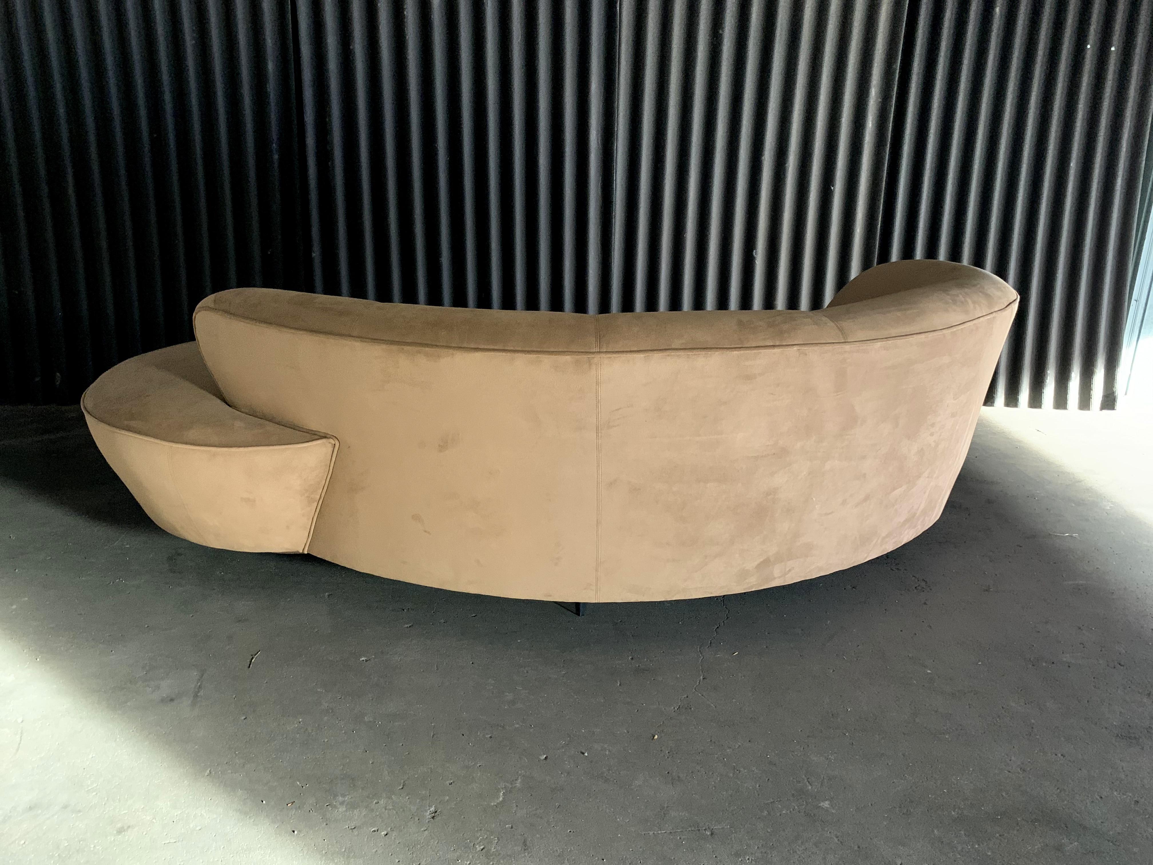 Flawless Vladimir Kagan for Directional Serpentine Sofa In Excellent Condition In Southampton, NJ