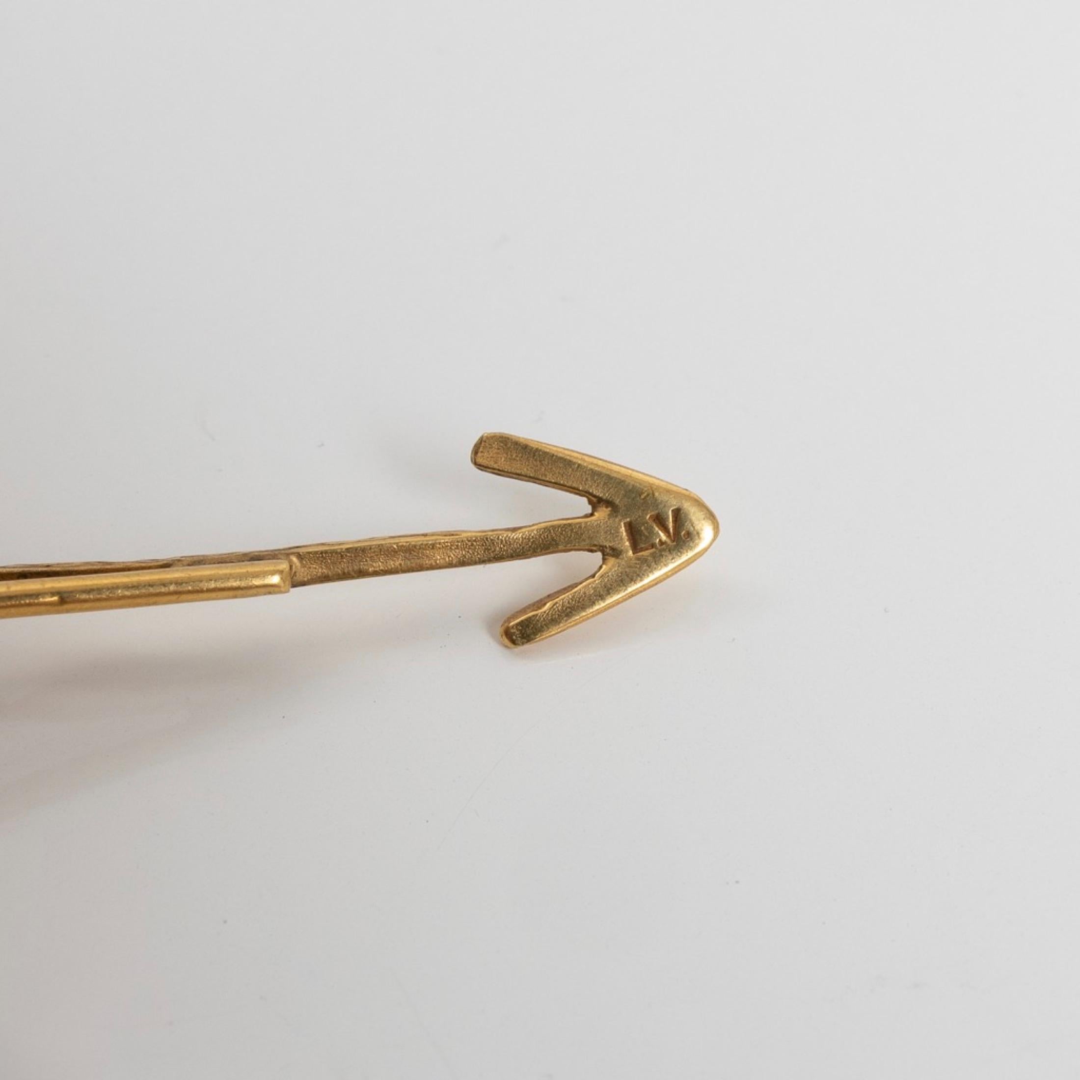 Flèche et Carquois de Line Vautrin, paire de boucles d'oreilles en bronze doré en vente 4