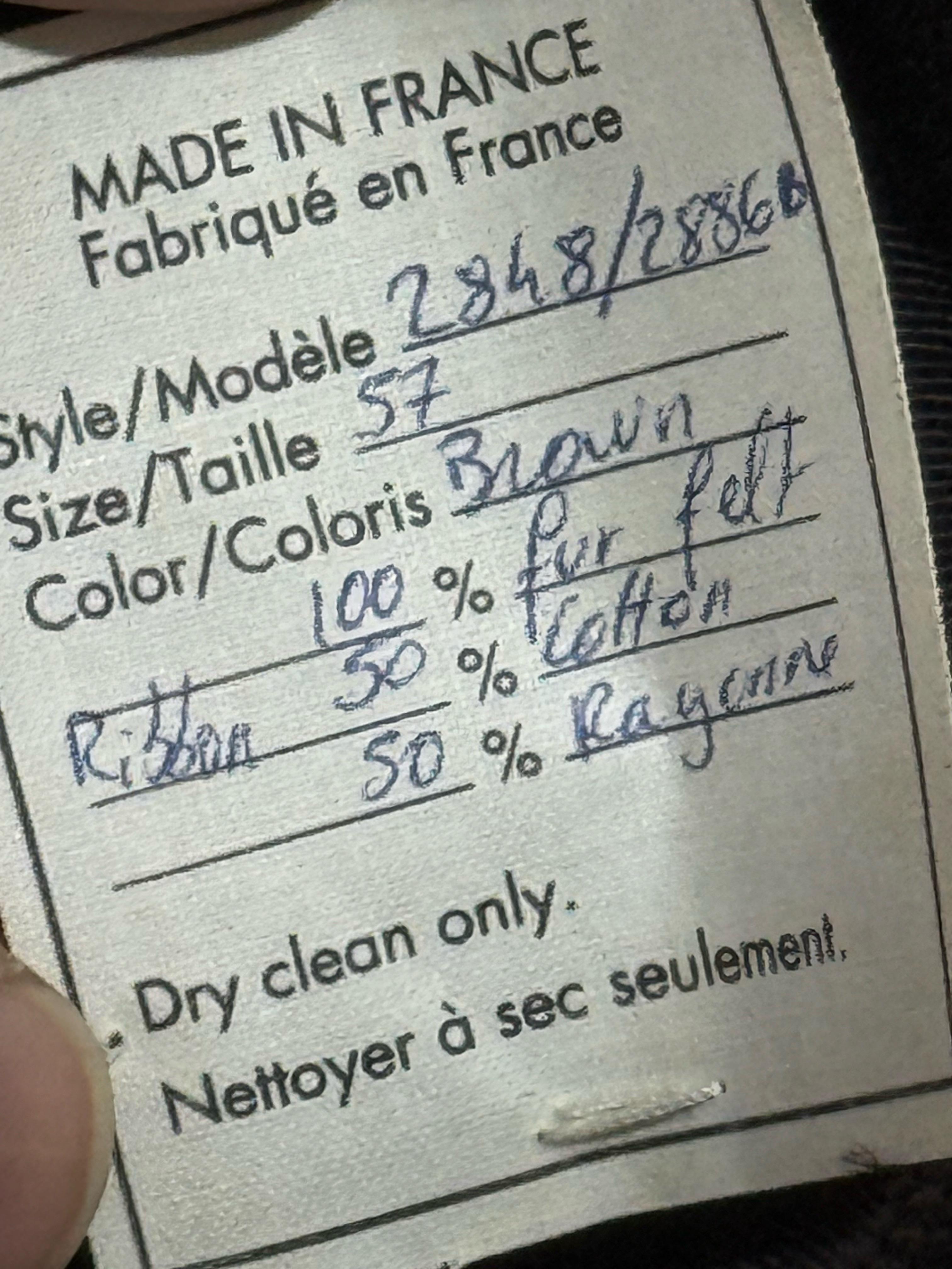 Flechet - Paris Rich Brown Pelz Filz Fedora Hut mit breiter Krempe hohe Krone & Federn im Angebot 12