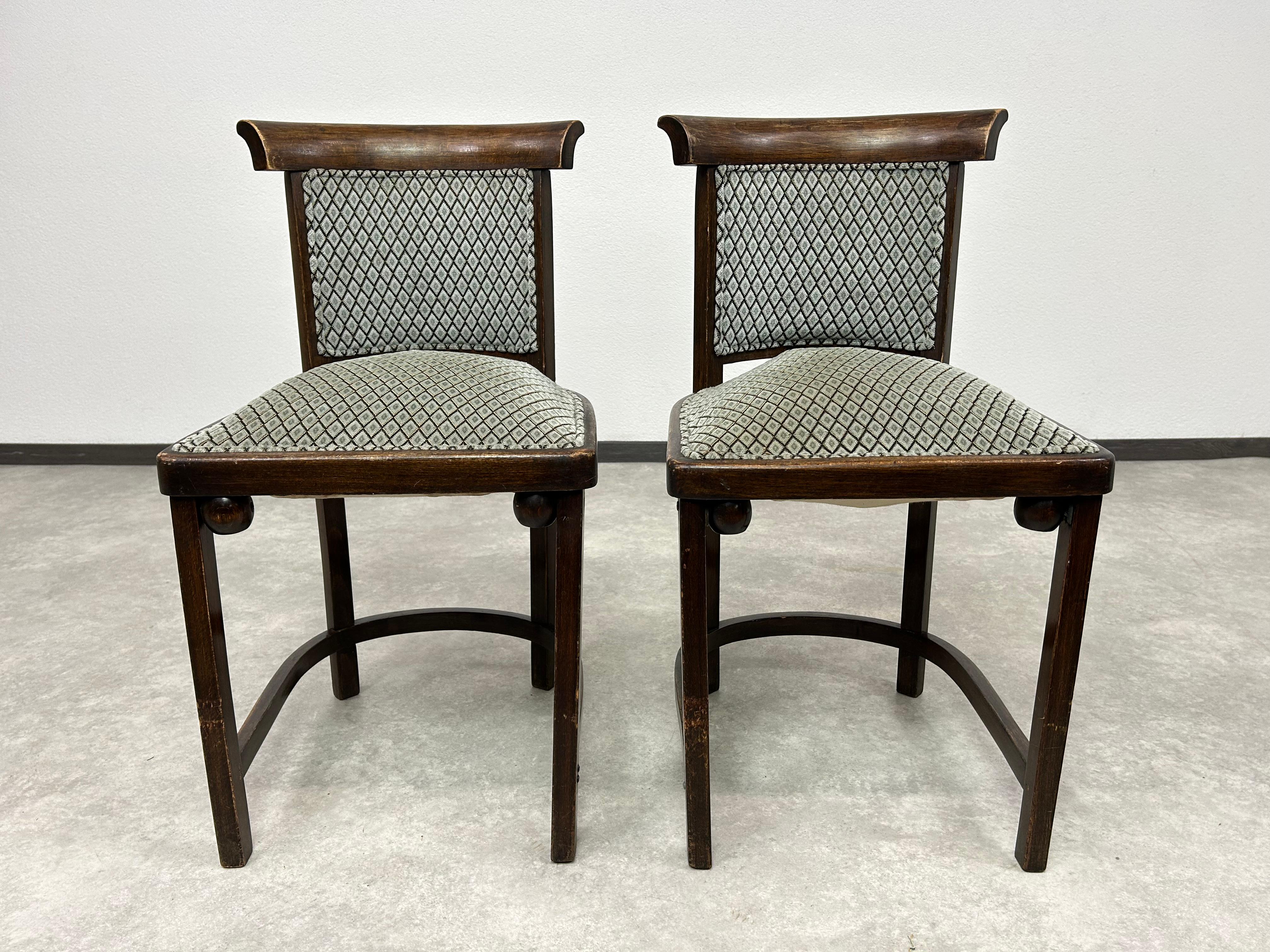 Sedie Fledermaus n. 423 di Josef Hoffmann in condizioni originali d'epoca con segni d'uso.