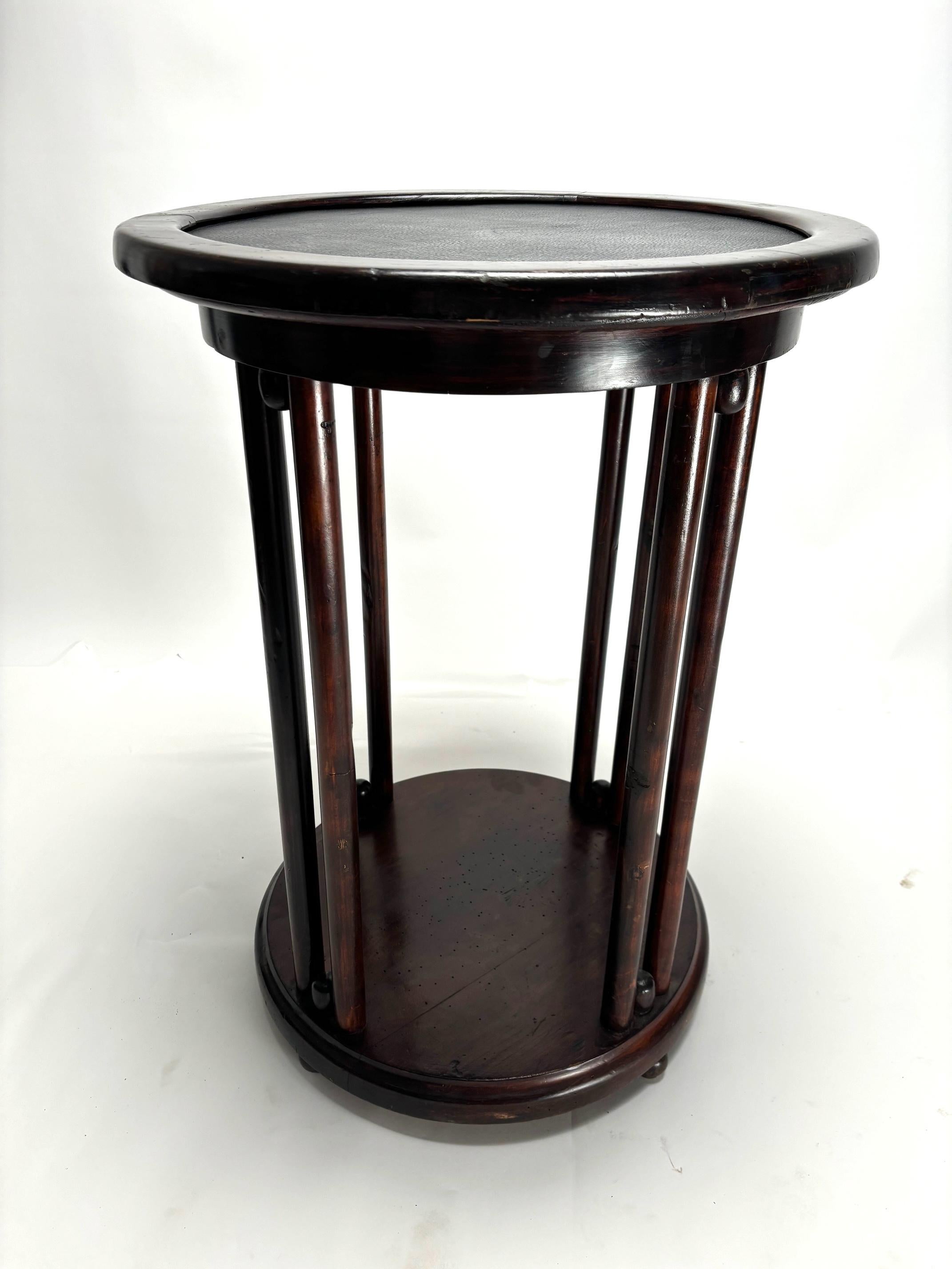 Rare round beech wood table from the Vienna Secession, designed by the famous Austrian architect and designer Josef Hoffmann for the 