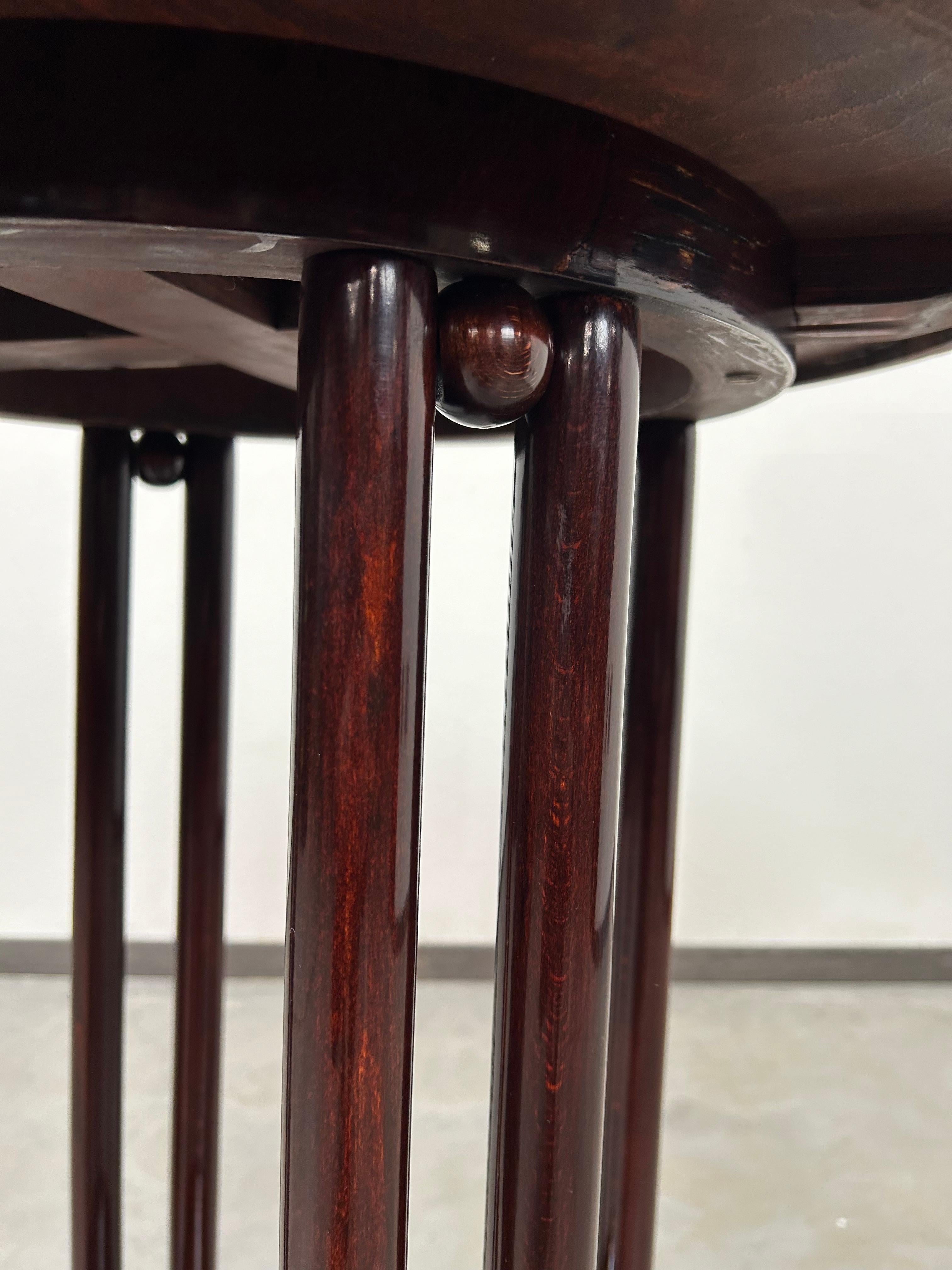 Mesa de centro Fledermaus de Josef Hoffmann para J&J Kohn en venta 1