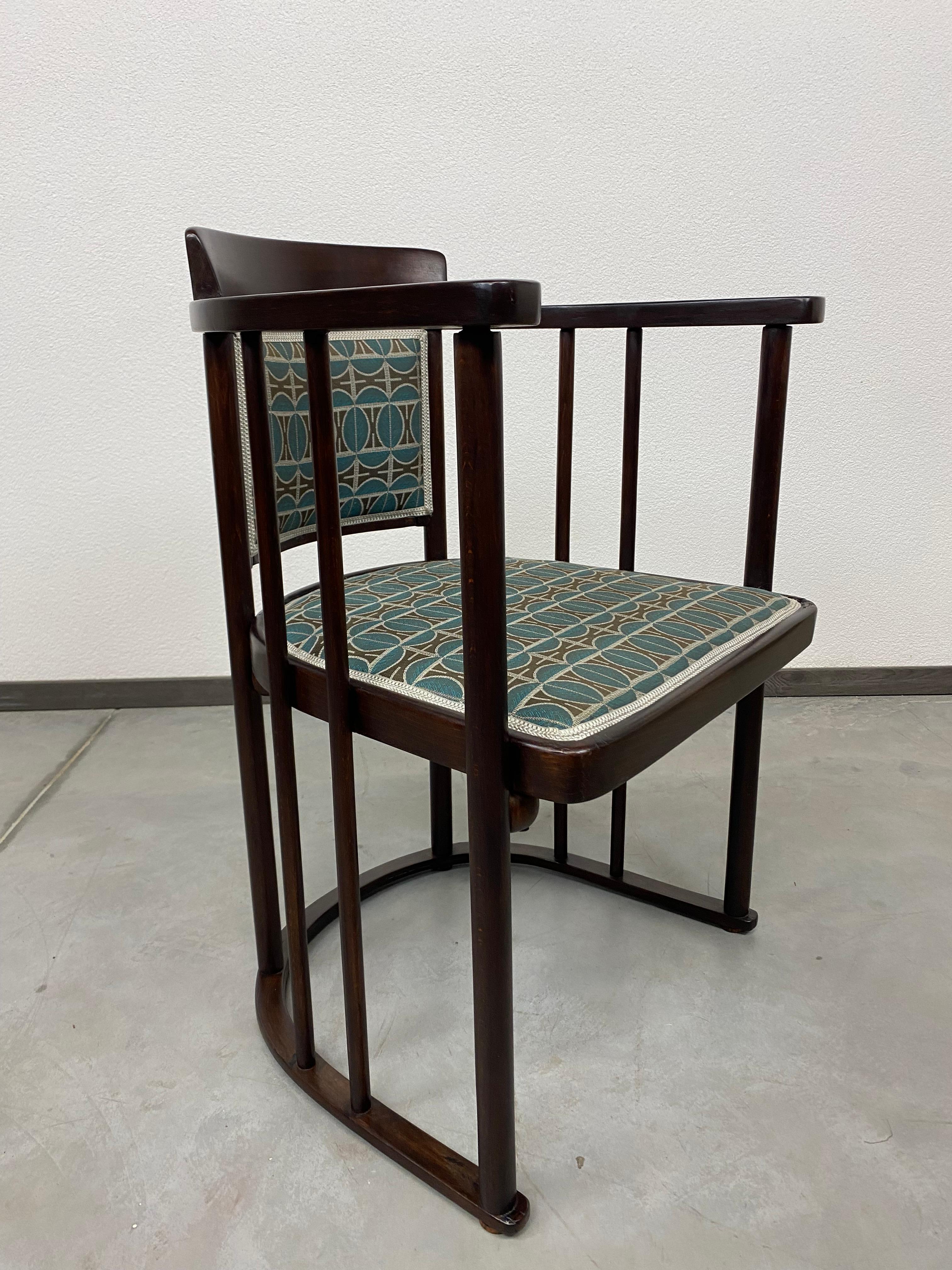 Secession office chair no.728 by Josef Hoffmann for Cabaret Fledermaus executed by J&J Kohn. Professionally stained and repolished with new fabric.