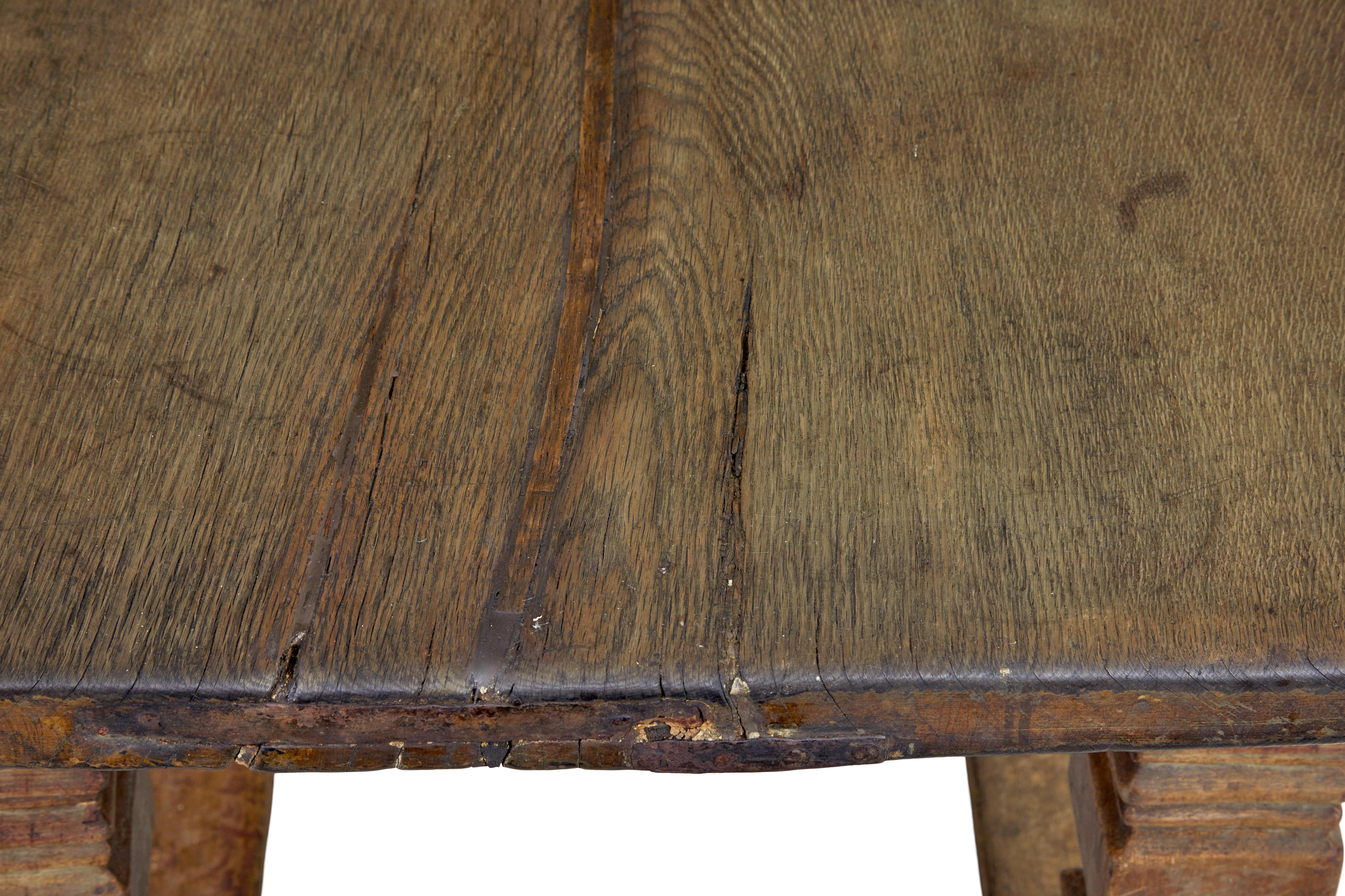 Flemish 17th century carved oak table In Good Condition In Debenham, Suffolk