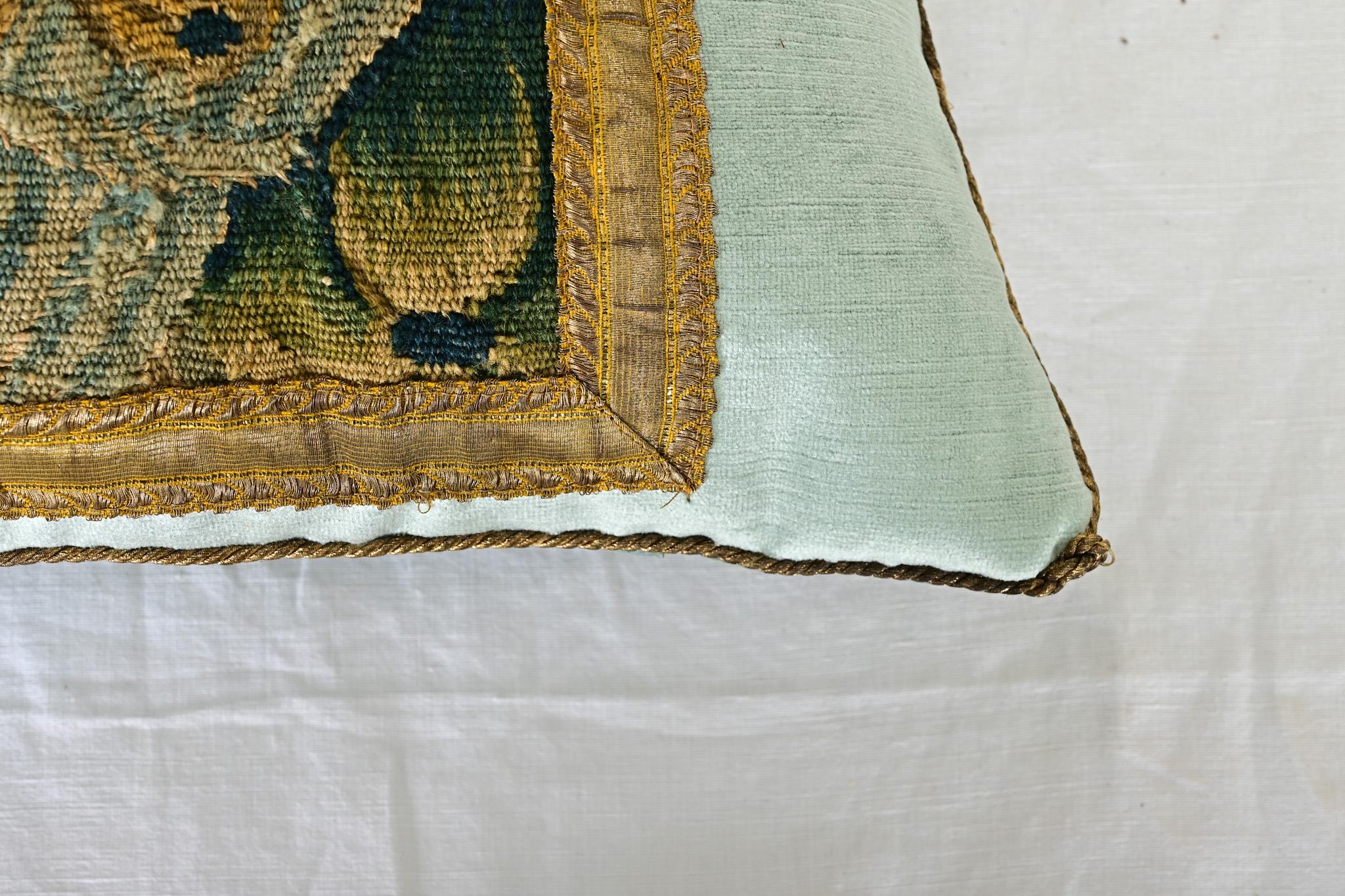 Flemish 17th Century Tapestry Fragment Pillow In New Condition In Baton Rouge, LA