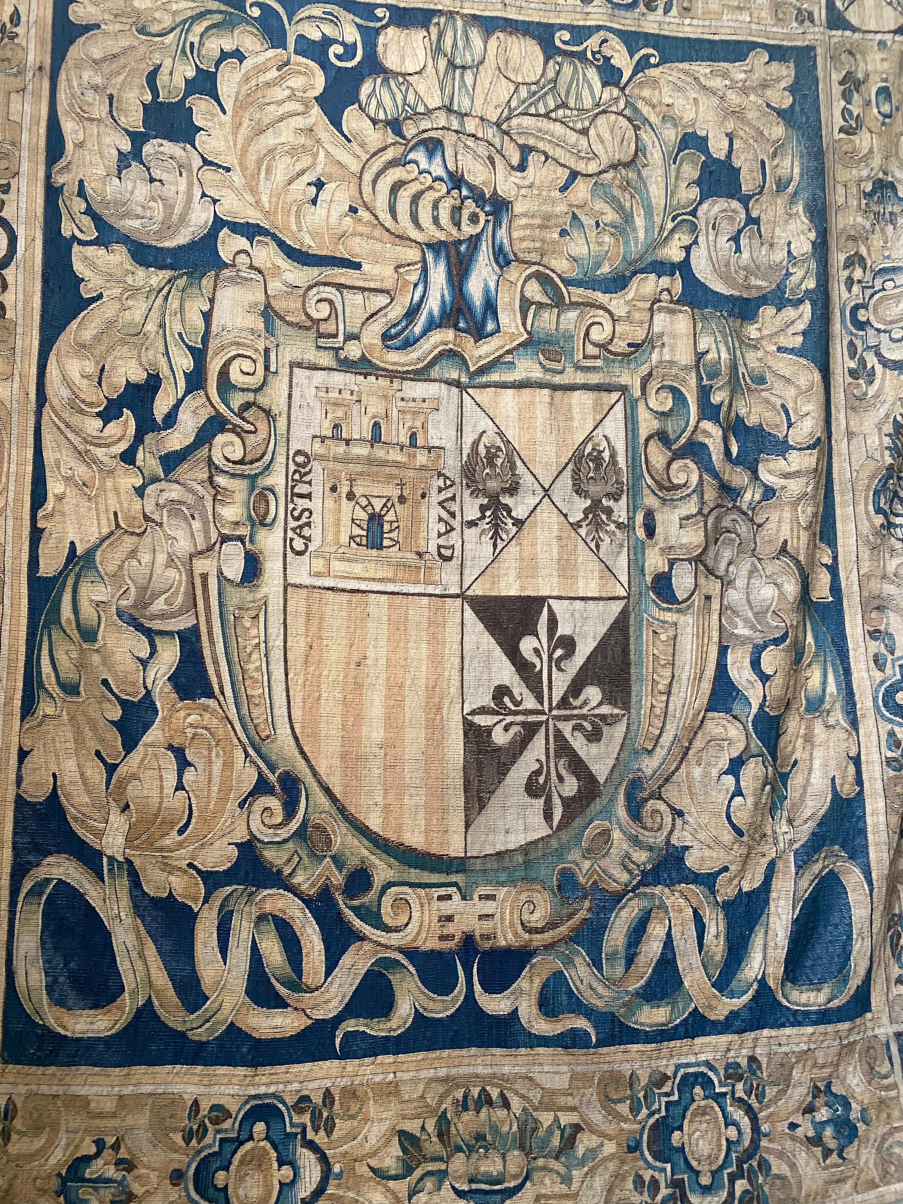 Flemish Armorial Tapestry, Late 16th Century, Renaissance  For Sale 3
